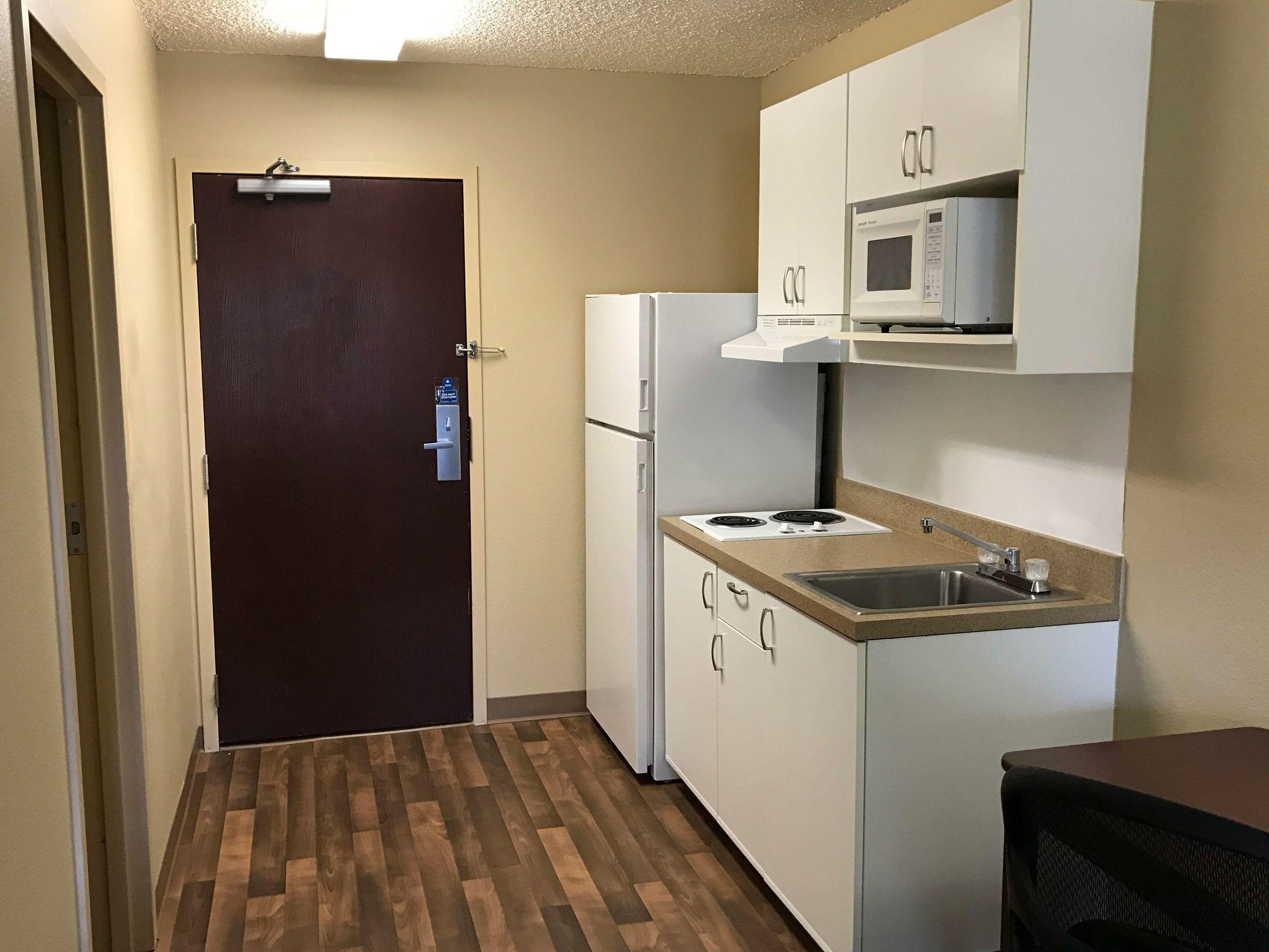 Extended Stay America - Detroit - Farmington Hills — photo 4