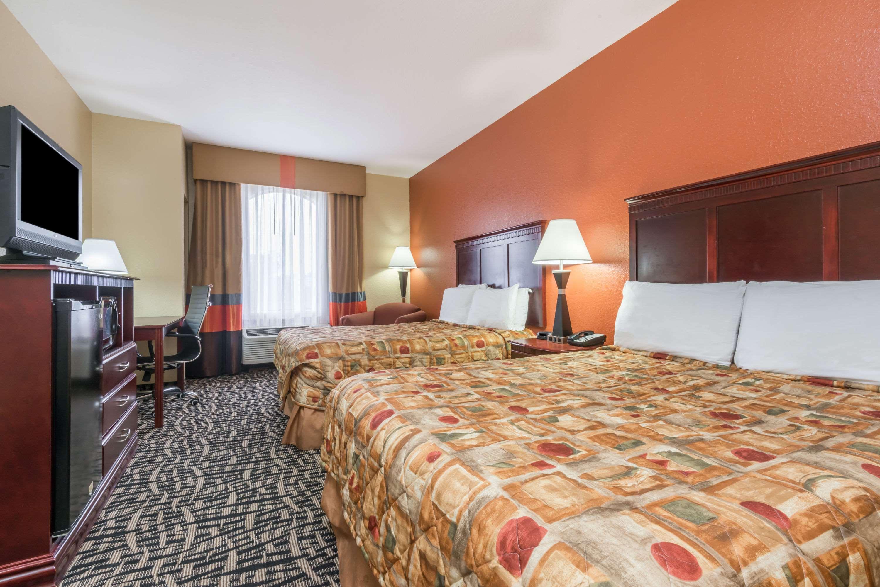 Days Inn & Suites Prattville-Montgomery — photo 5