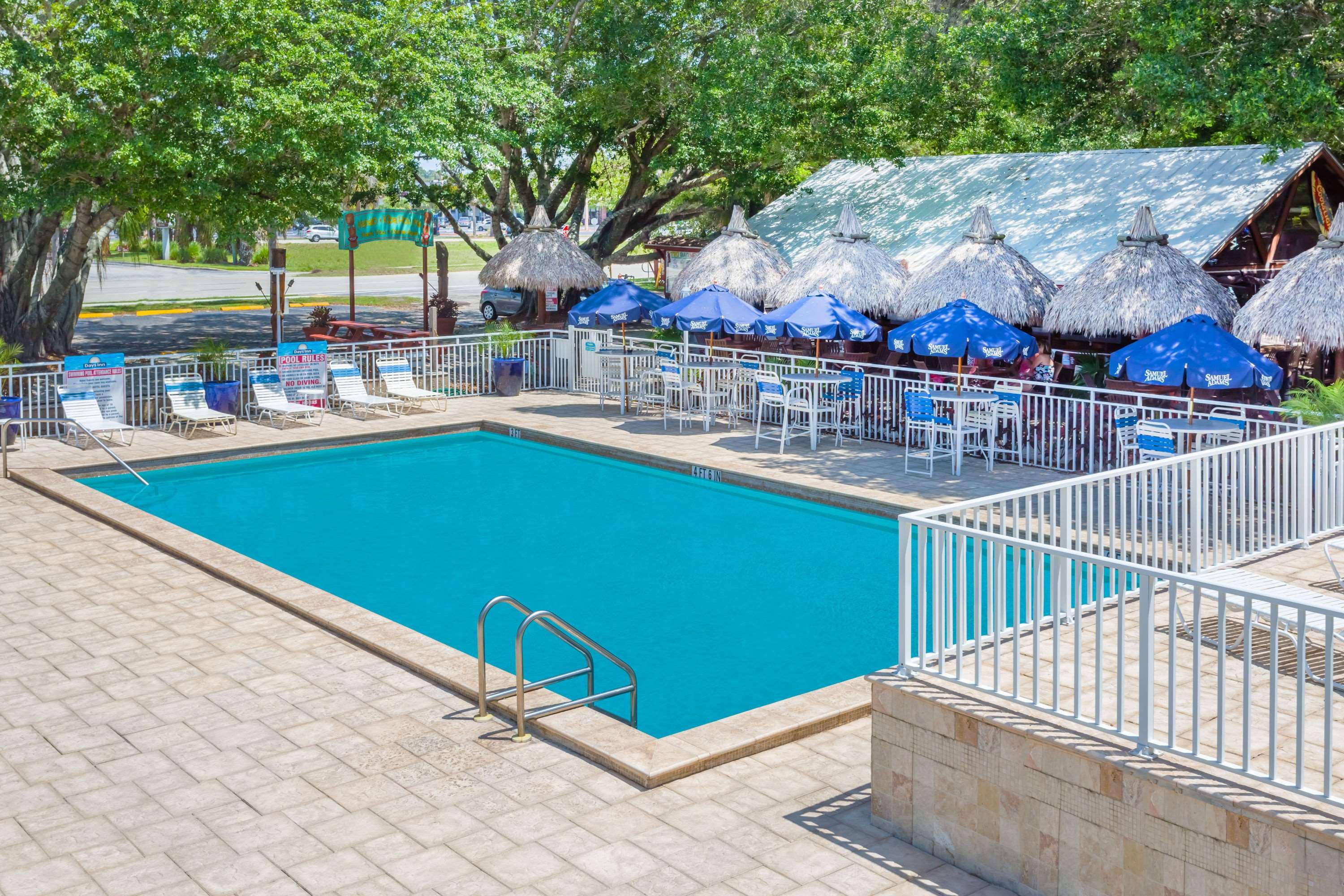 Days Inn Fort Myers Springs Resort — photo 4