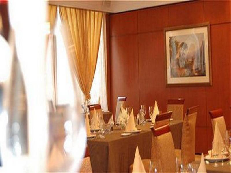 Crowne Plaza Nanjing Hotel & Suites — photo 5
