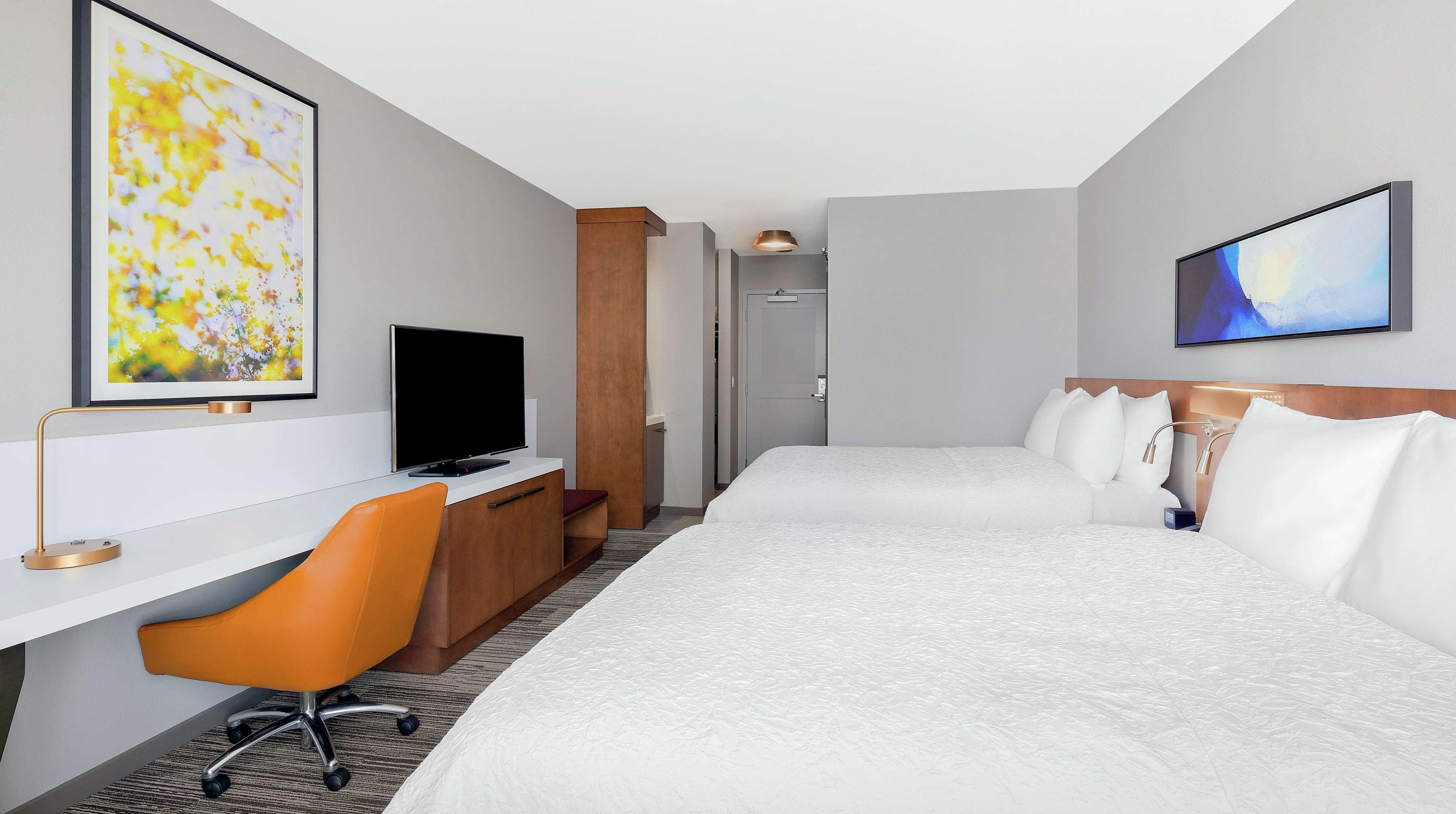 Hilton Garden Inn Chicago McCormick Place — photo 4
