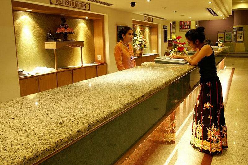 Thumrin Thana Hotel — photo 4