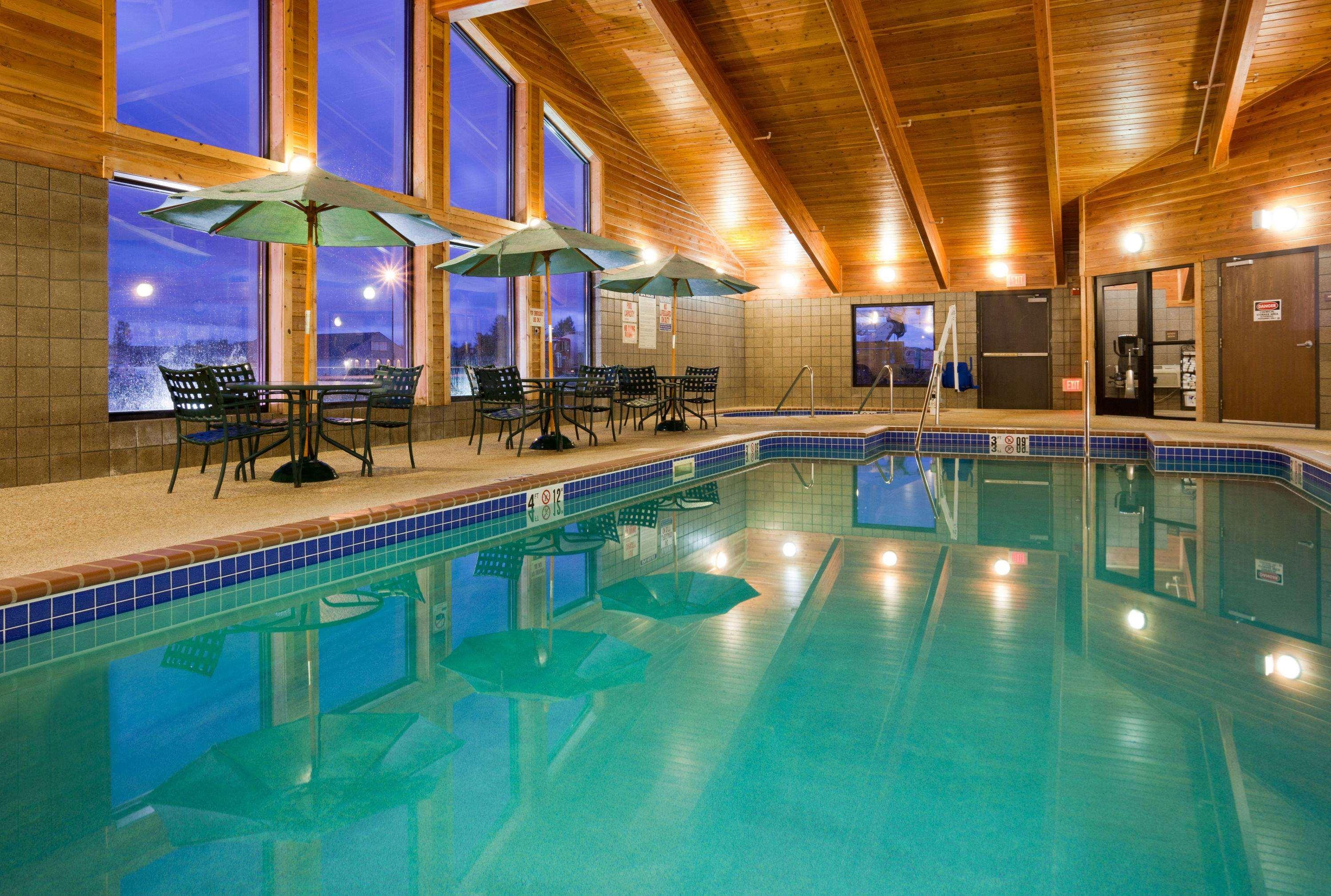 AmericInn by Wyndham Thief River Falls — photo 4