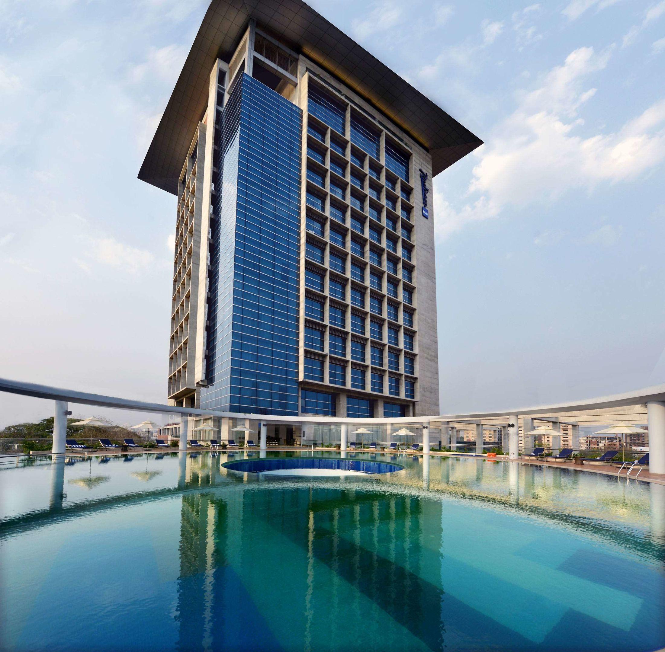 Radisson Blu Chittagong Bay View — photo 3