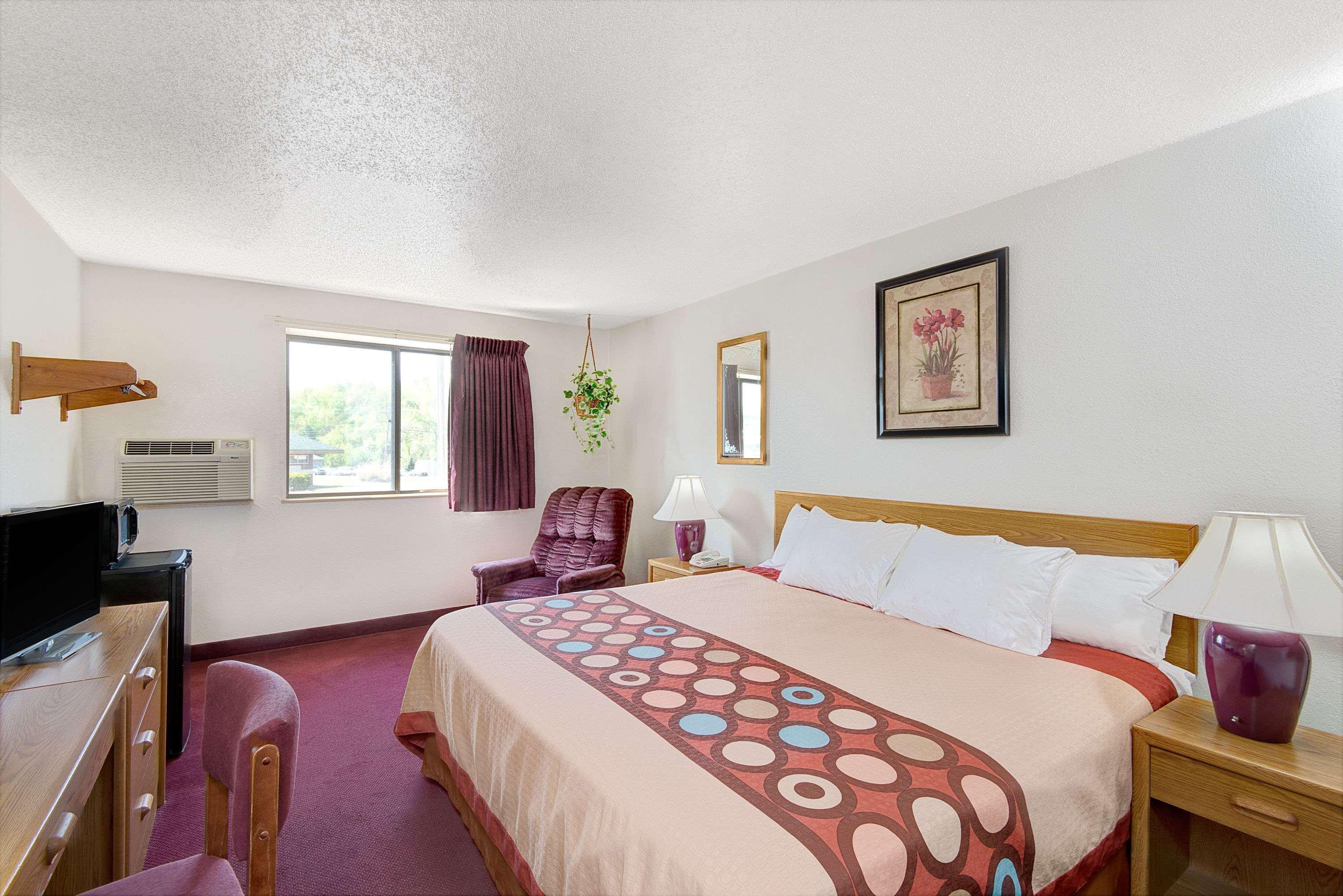 Super 8 by Wyndham Waynesburg — photo 5
