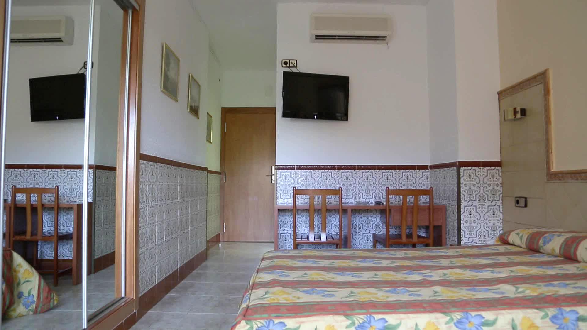 Hotel Univers — photo 4