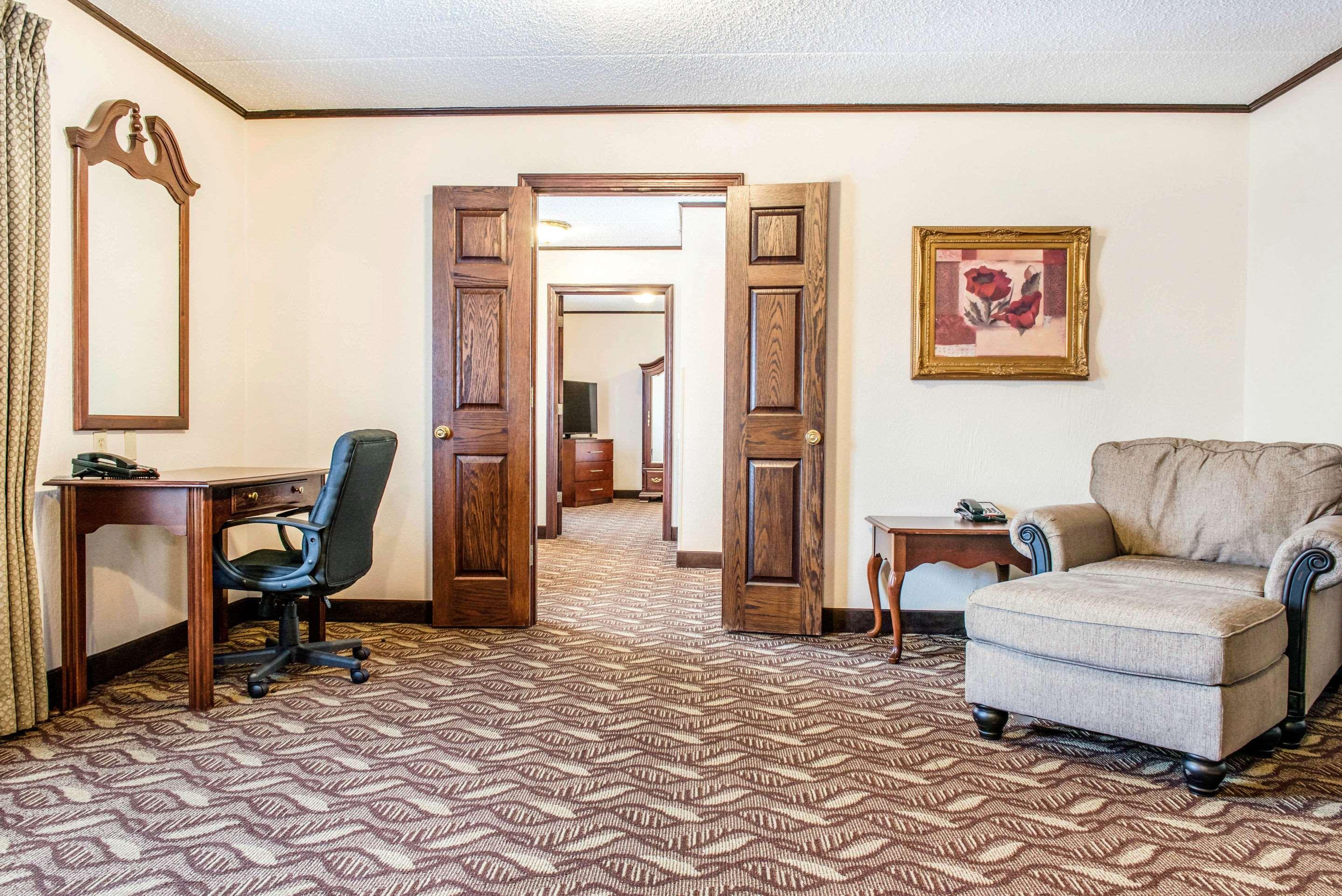 Quality Inn & Suites Zanesville — photo 5