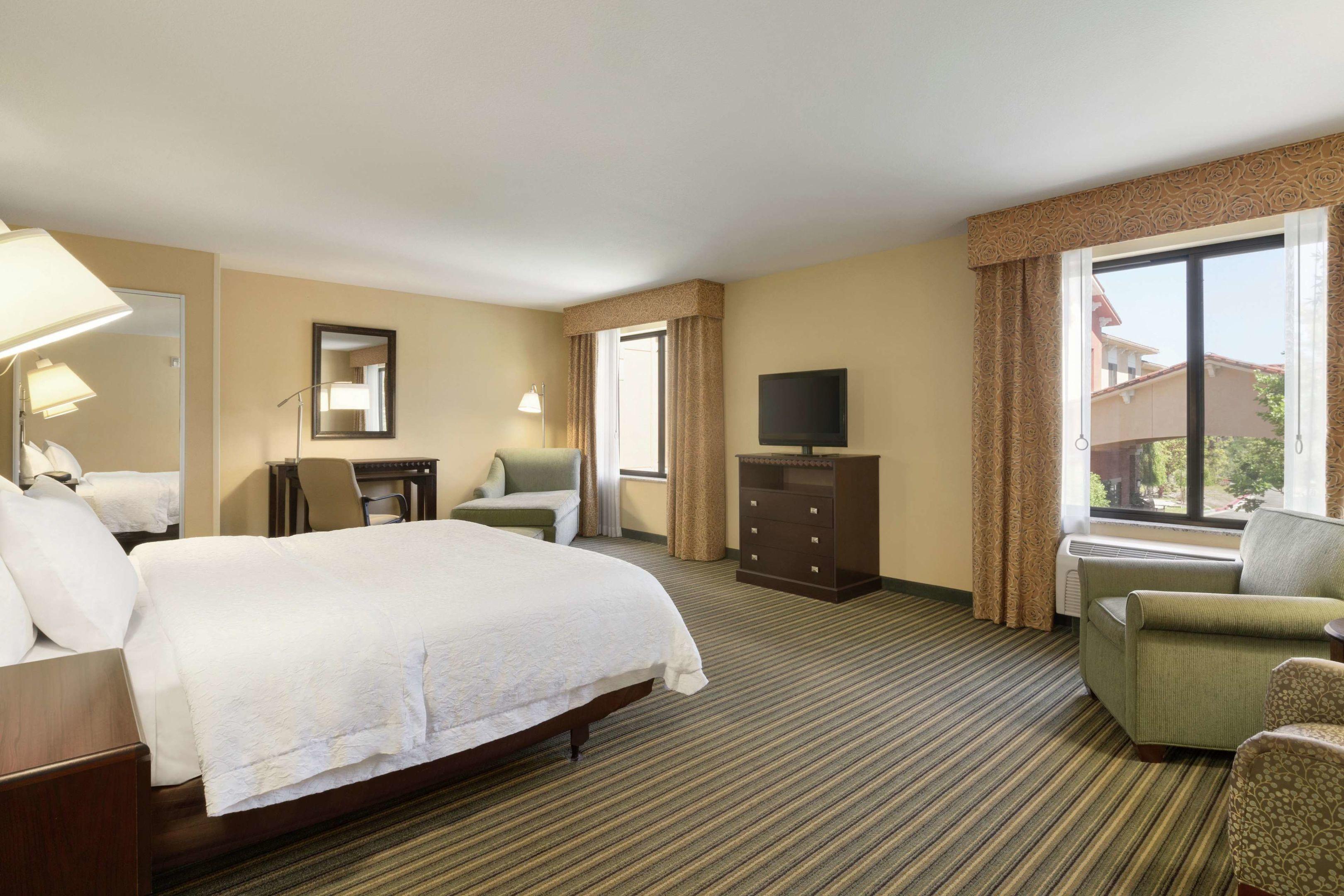 Hampton Inn & Suites Thousand Oaks — photo 5