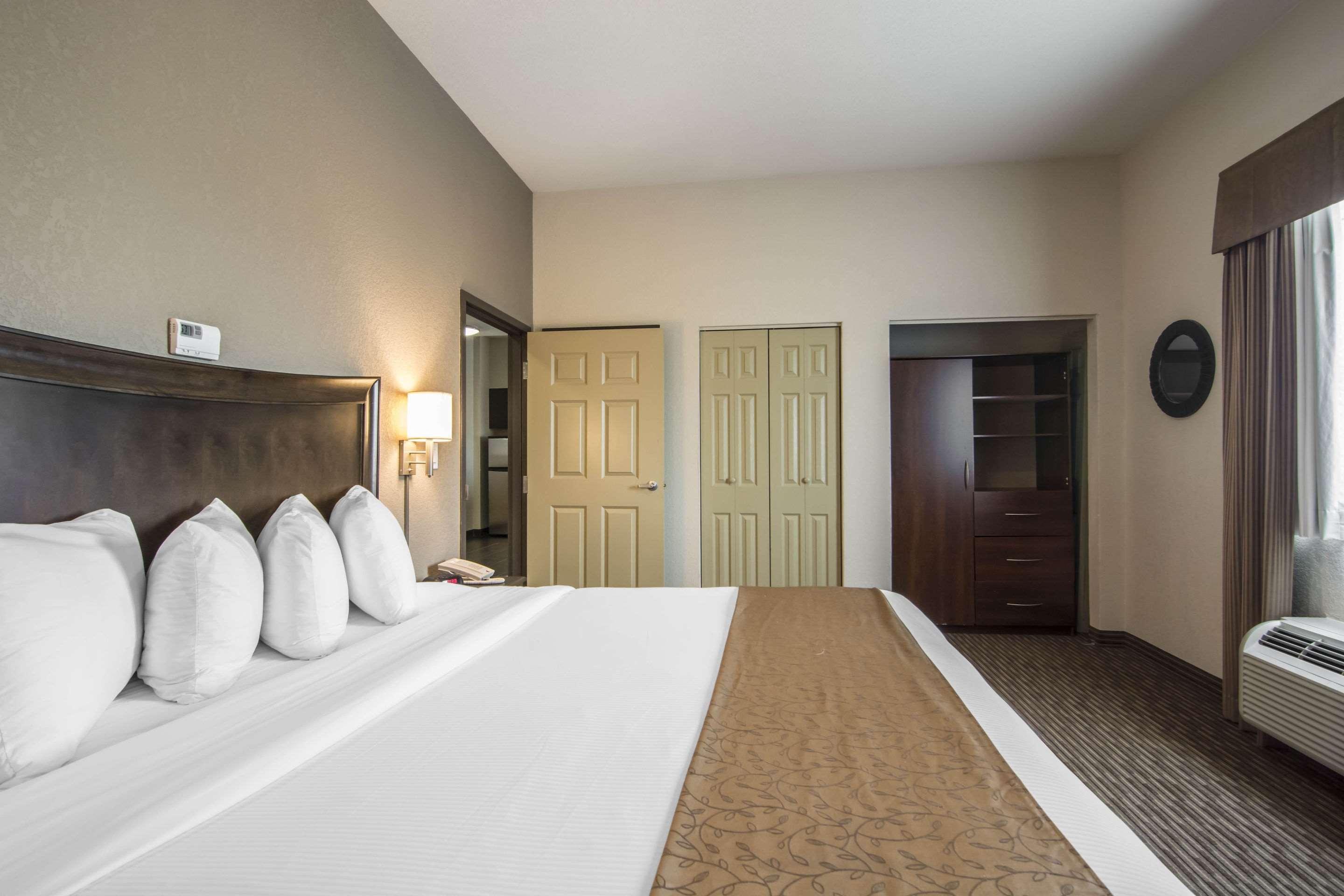 Quality Inn & Suites Thompson — photo 5