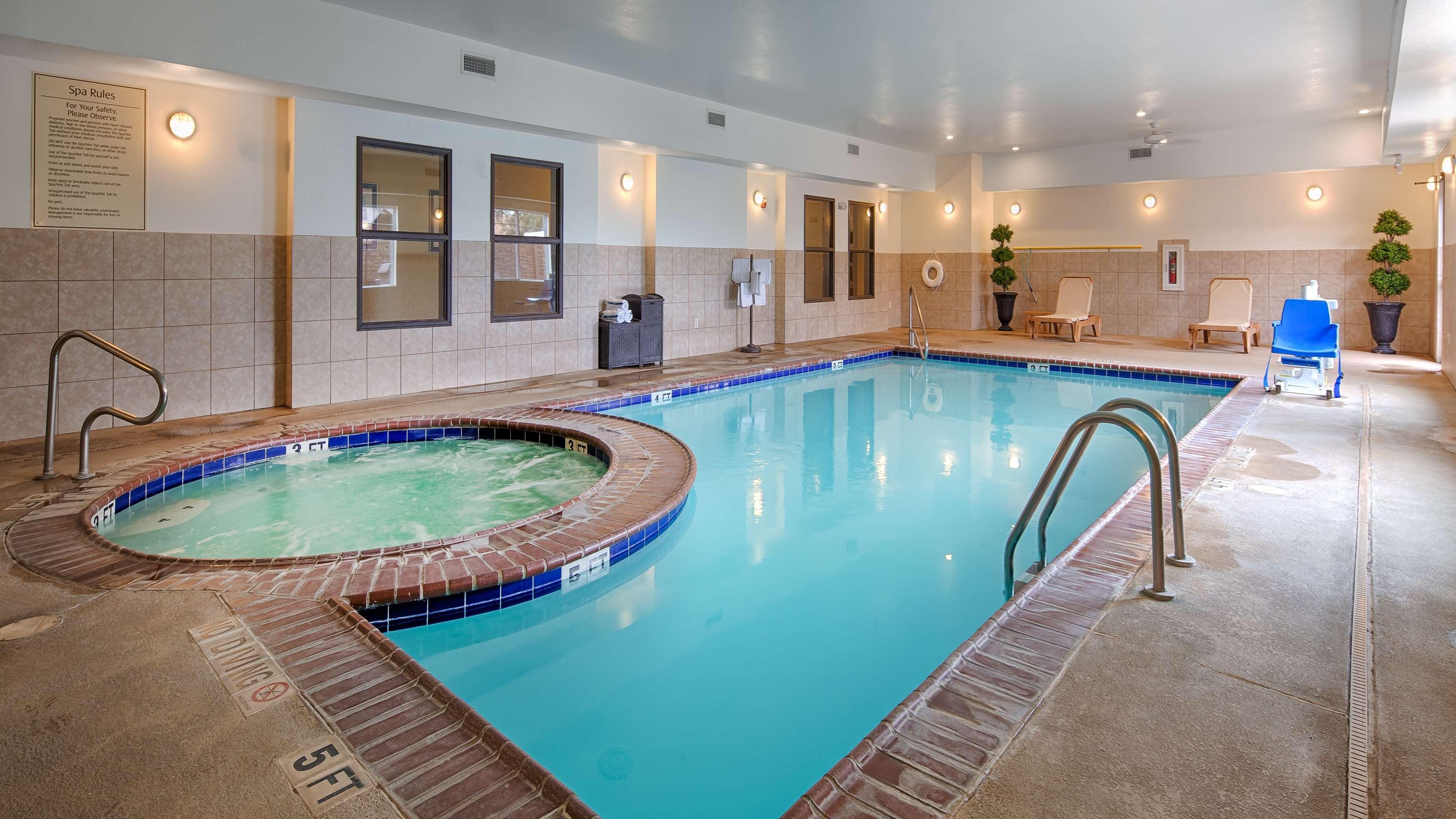 Best Western Plus Seminole Hotel & Suites — photo 5