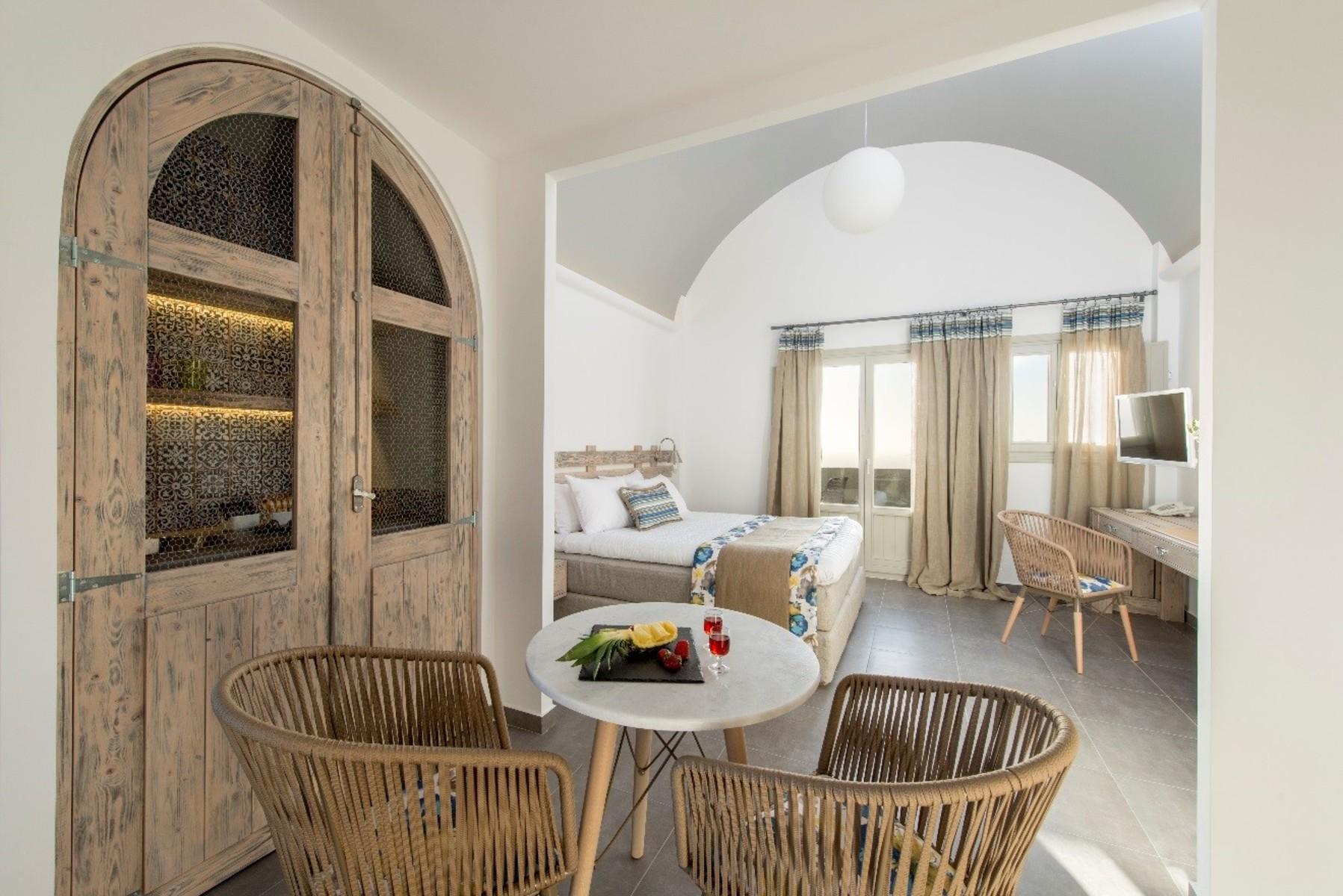 Caldera's Dolphin Suites — photo 3