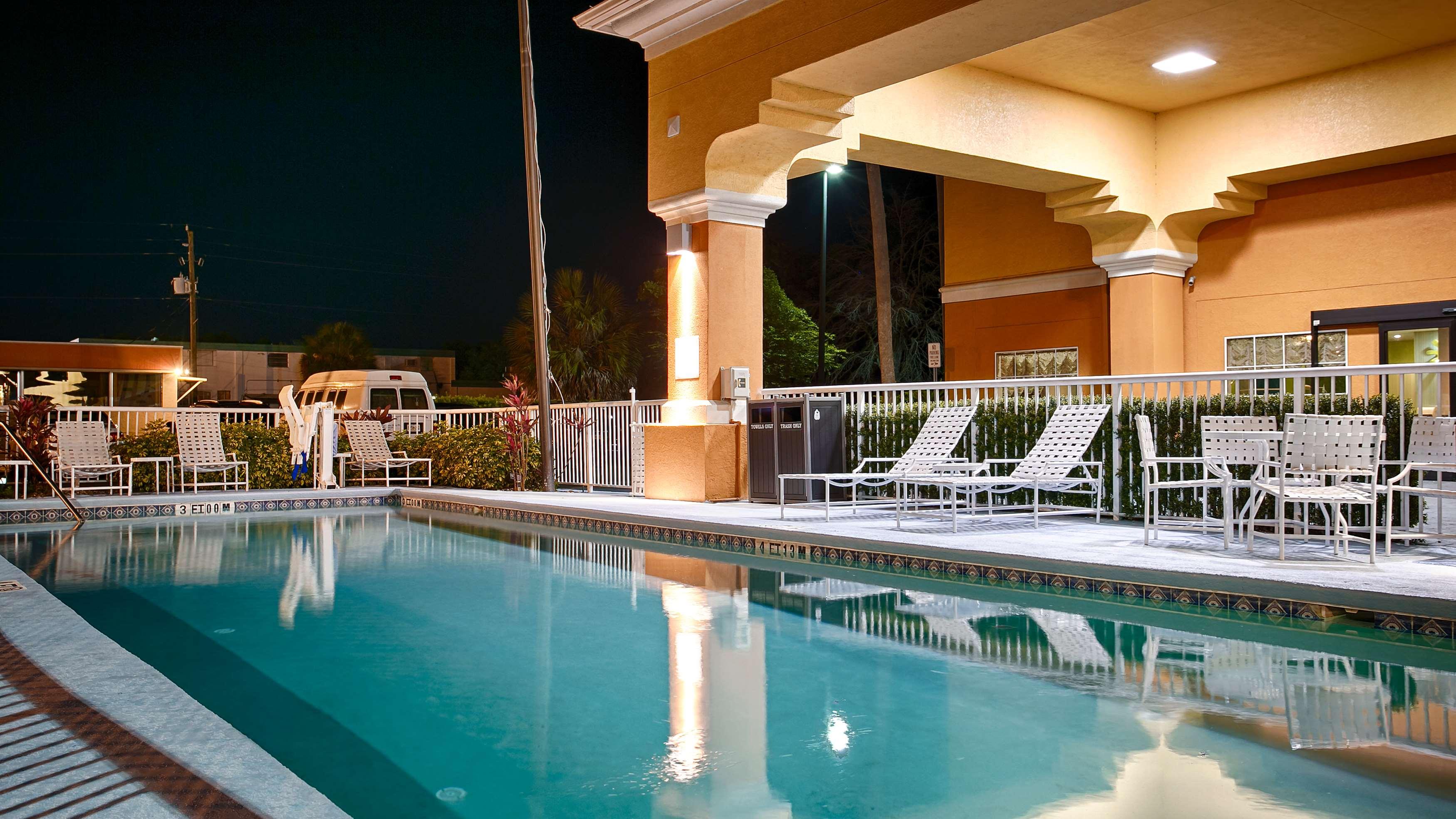 Best Western Plus Sanford Airport/Lake Mary Hotel — photo 4