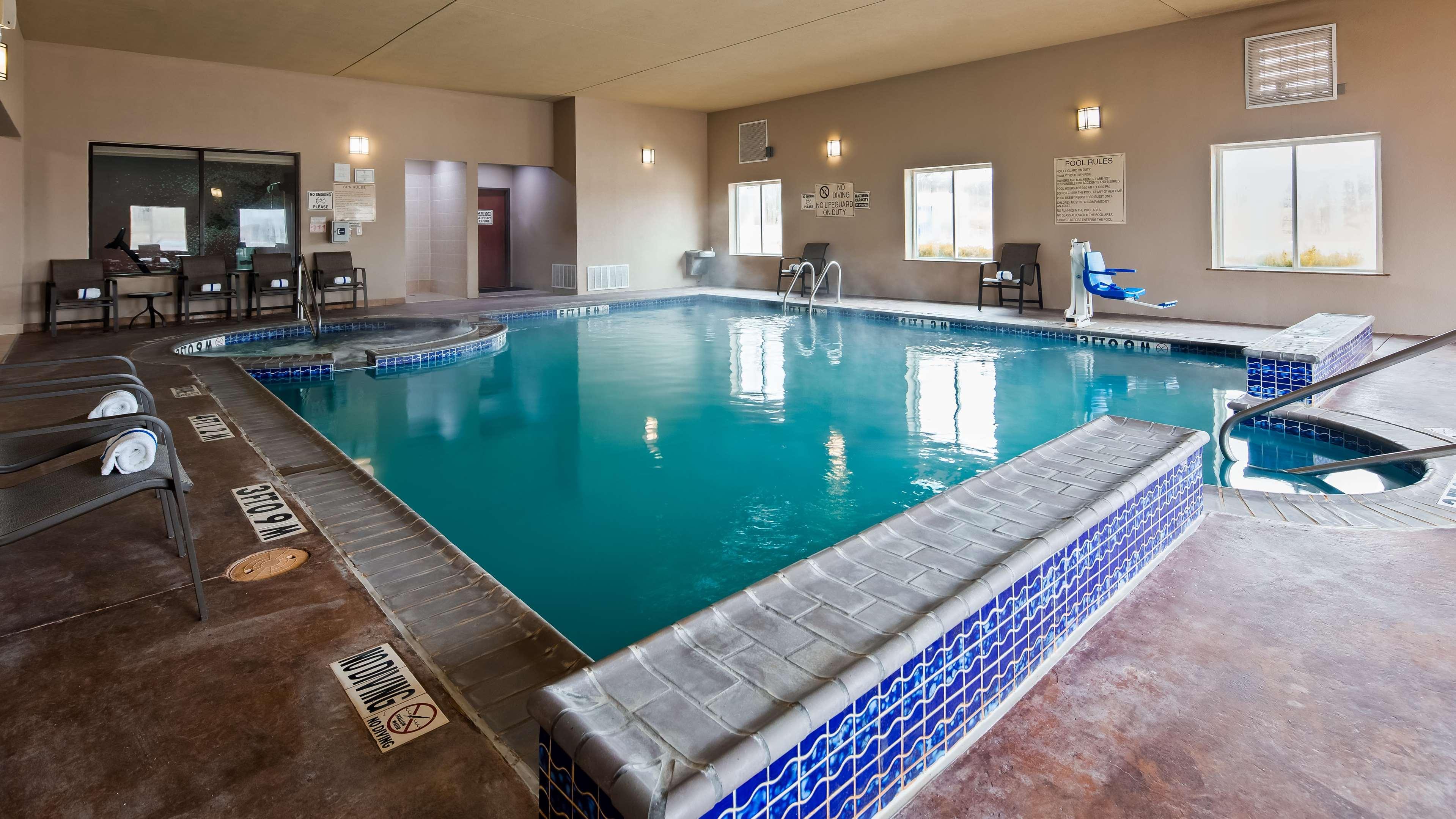 Best Western Granbury Inn & Suites — photo 3