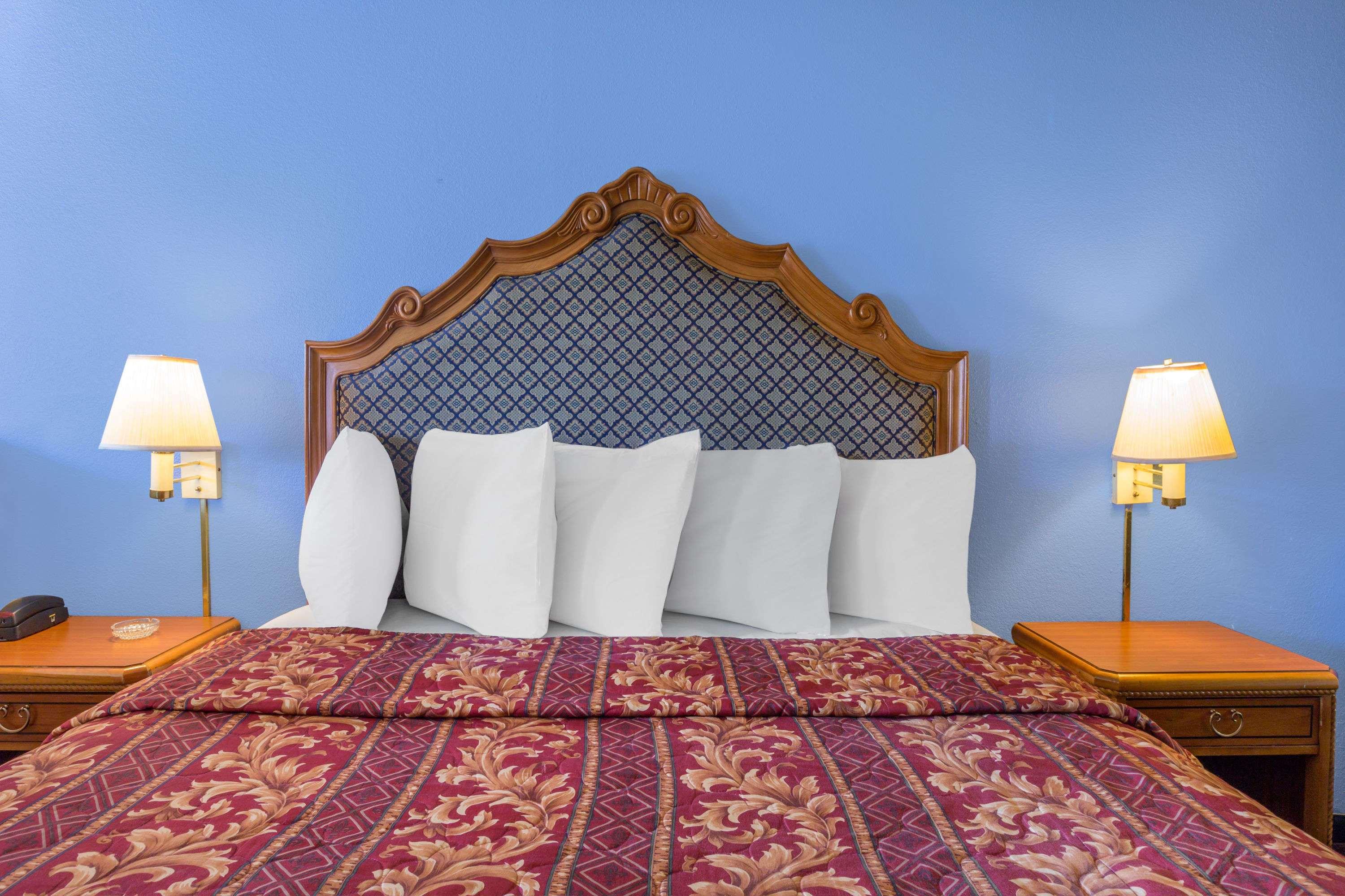 Days Inn San Antonio — photo 4