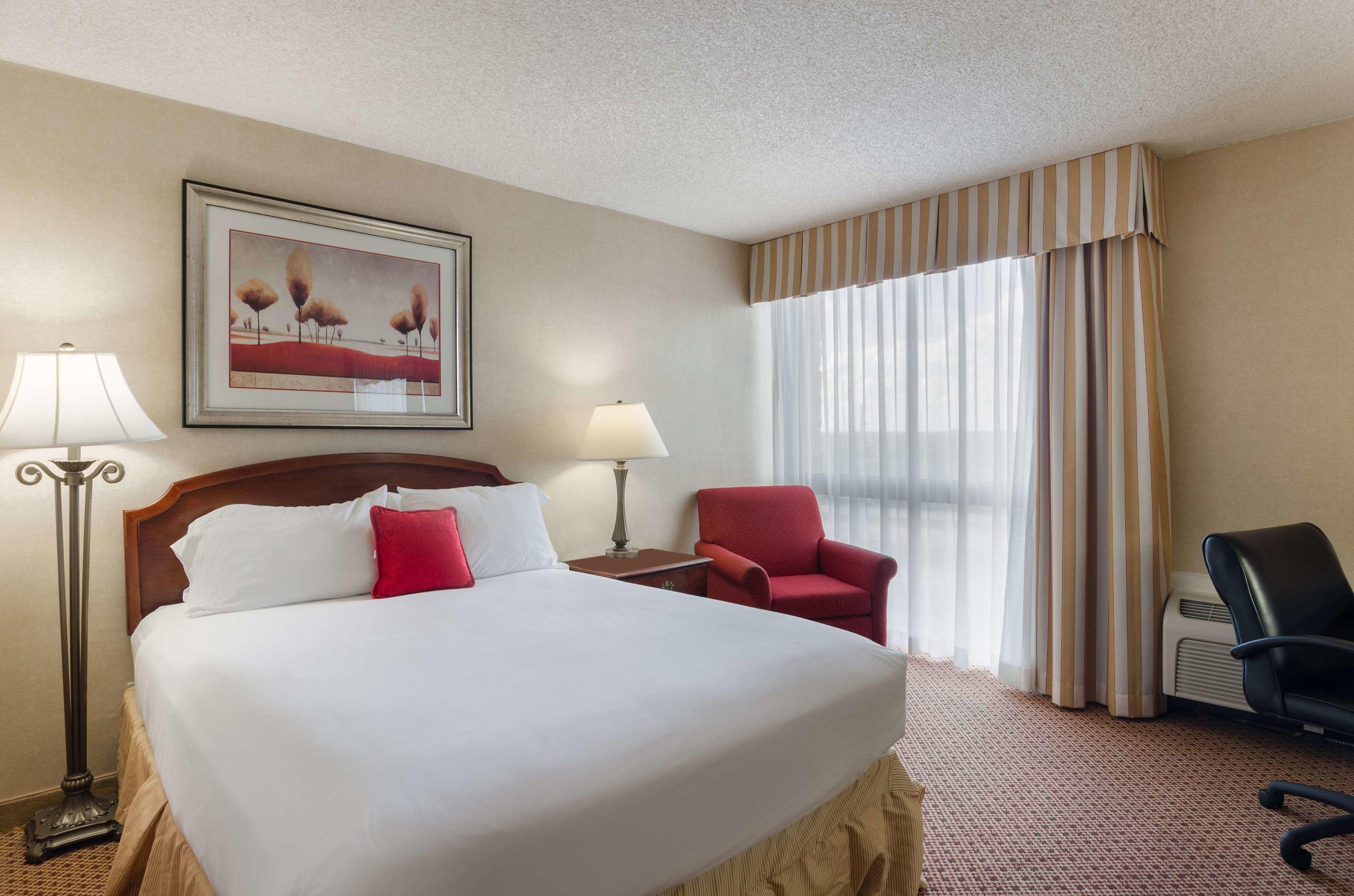 Red Lion Hotel & Conference Center Cheyenne — photo 5