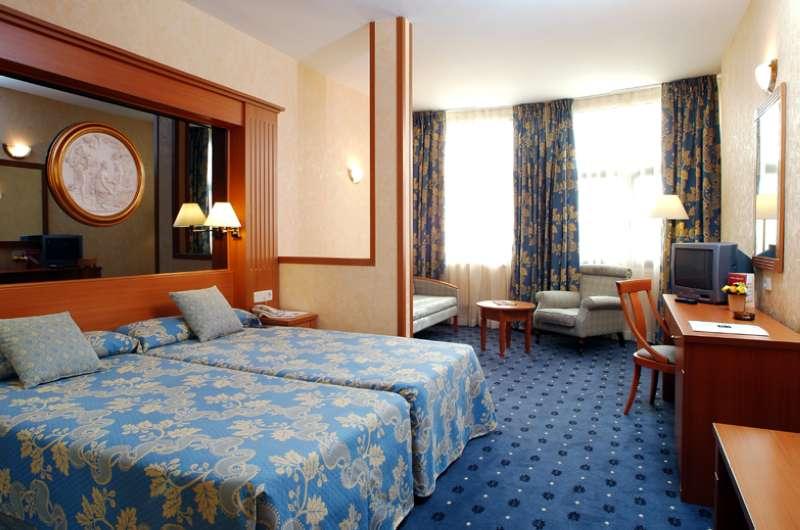 Timhotel Opéra Blanche Fontaine — photo 4
