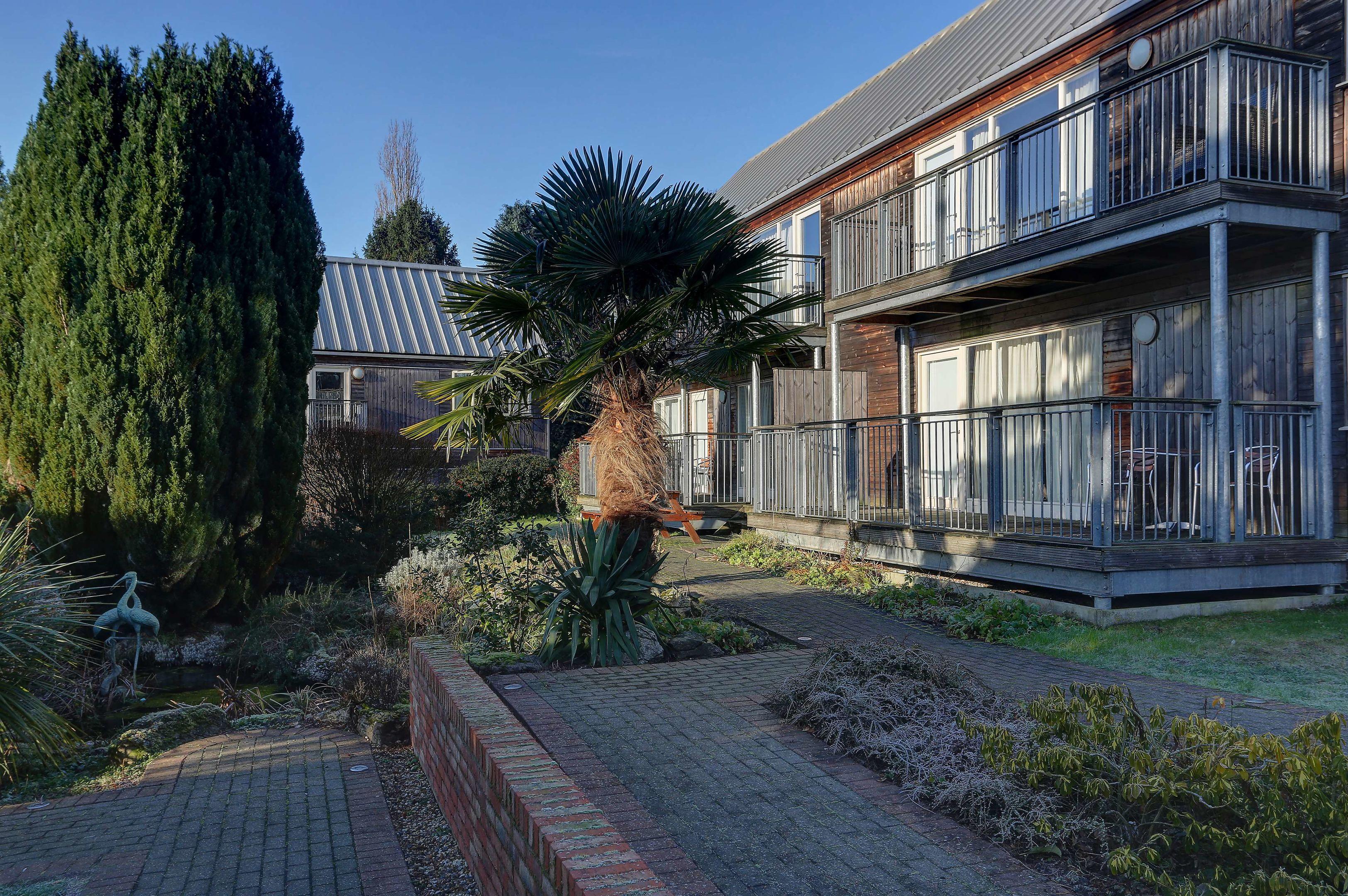 Best Western Plus Oaklands Hotel — photo 4