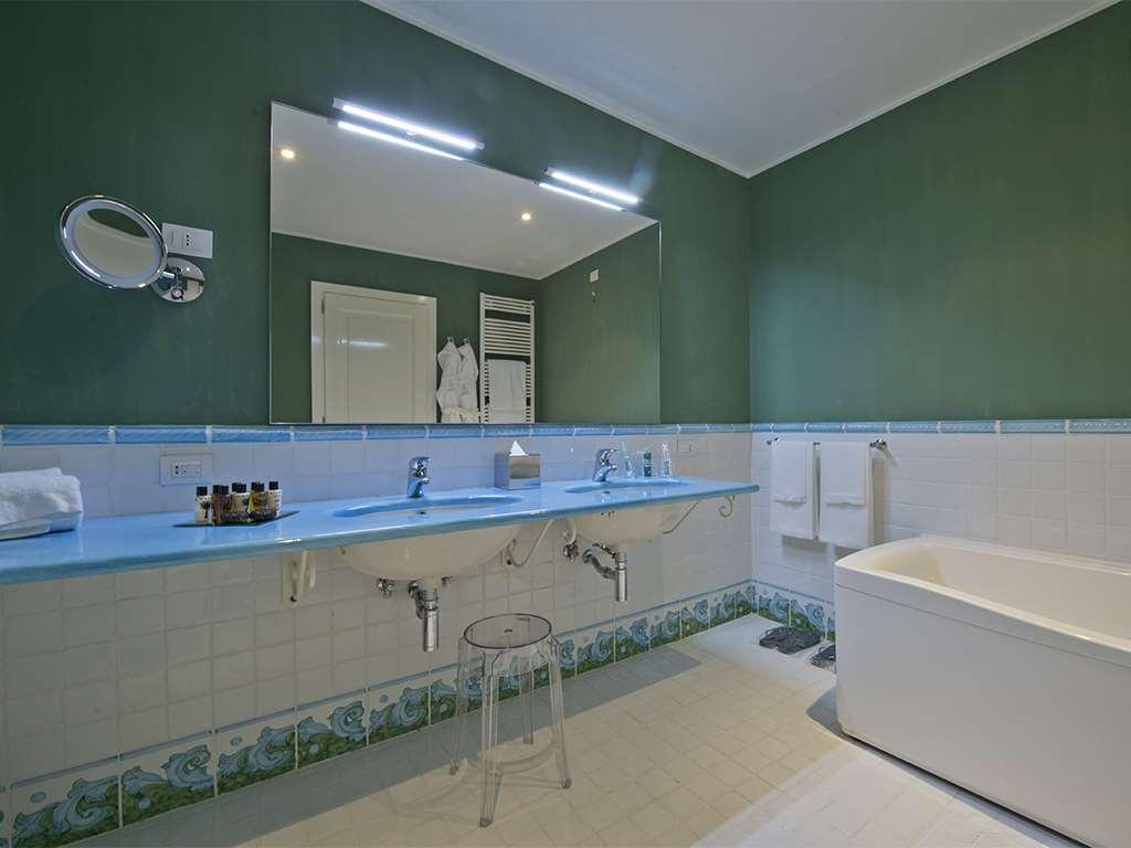 Piccolo Sant'Andrea Luxury Suite Hotel & Spa — photo 3
