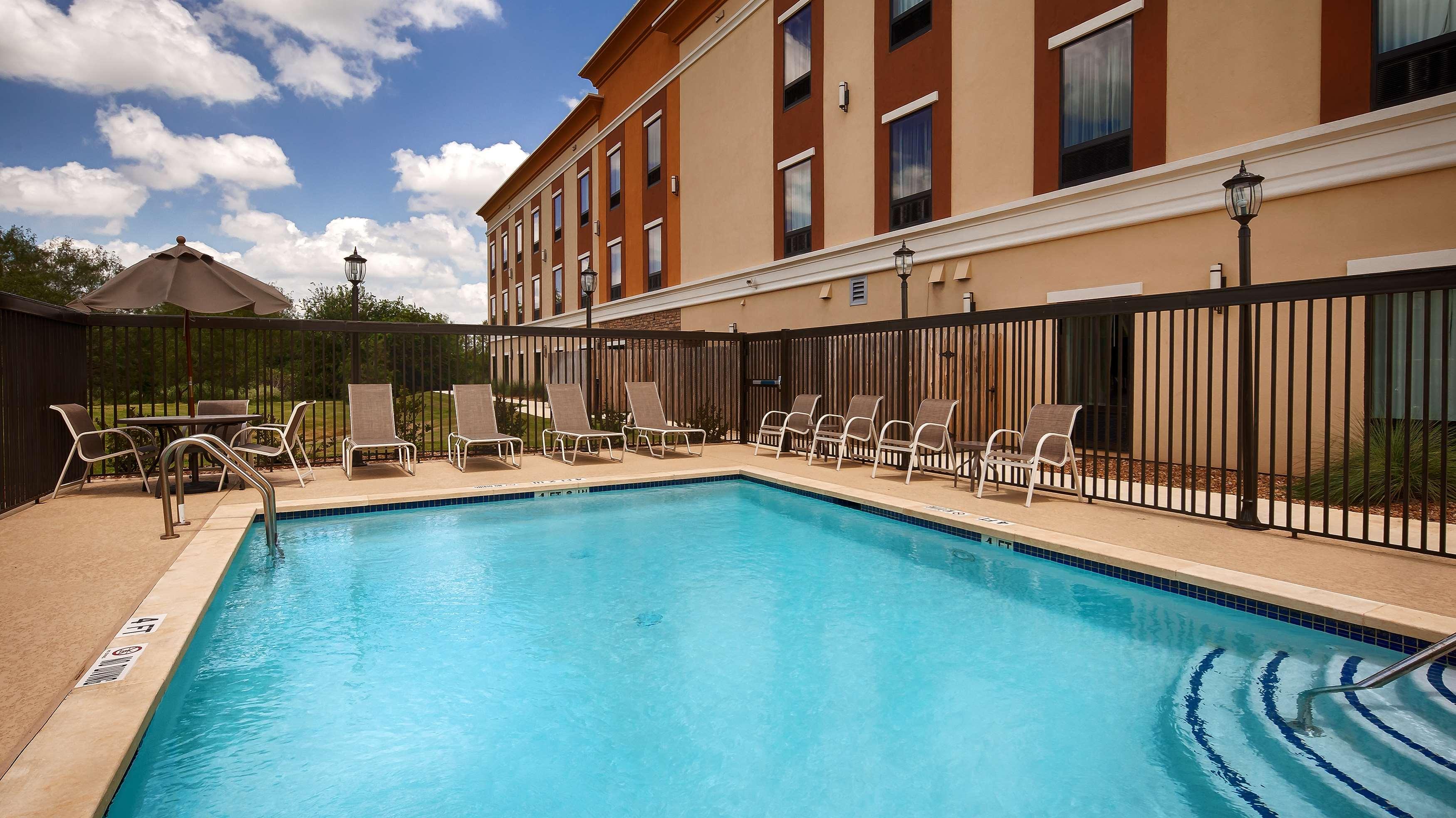 Best Western Plus Elmendorf Hotel — photo 3