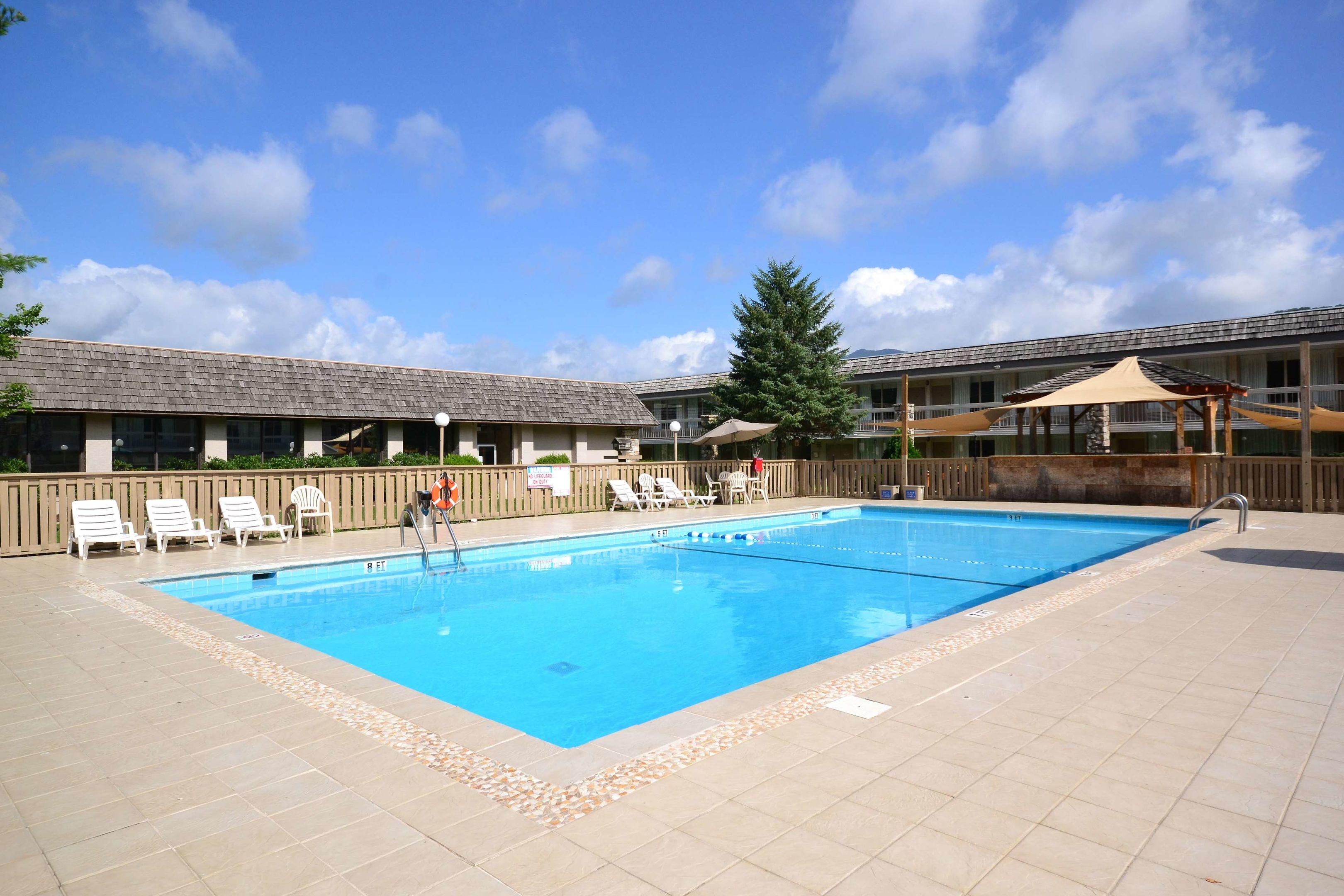 Best Western Mountain Lodge at Banner Elk — photo 4