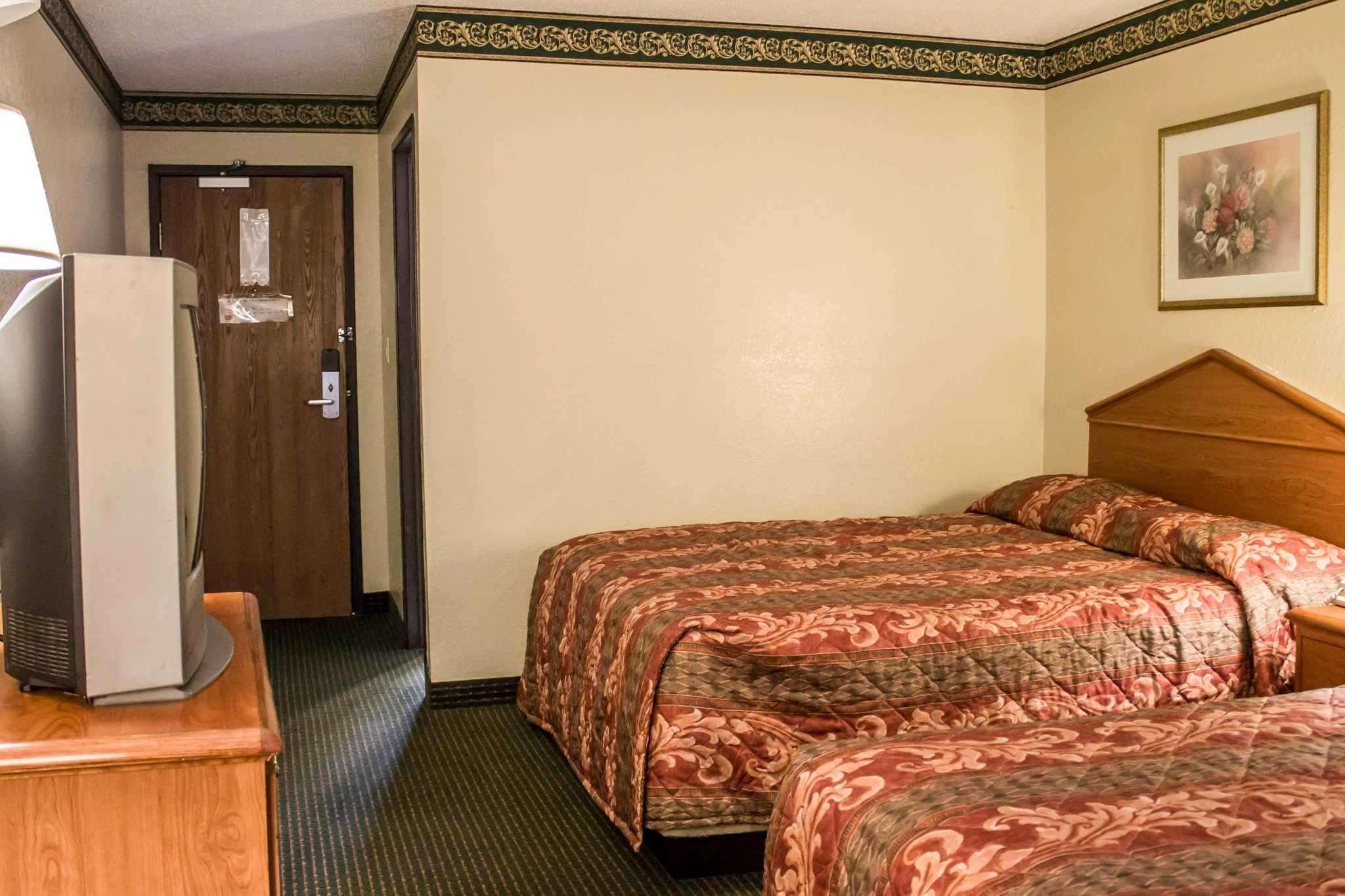 Econo Lodge — photo 5