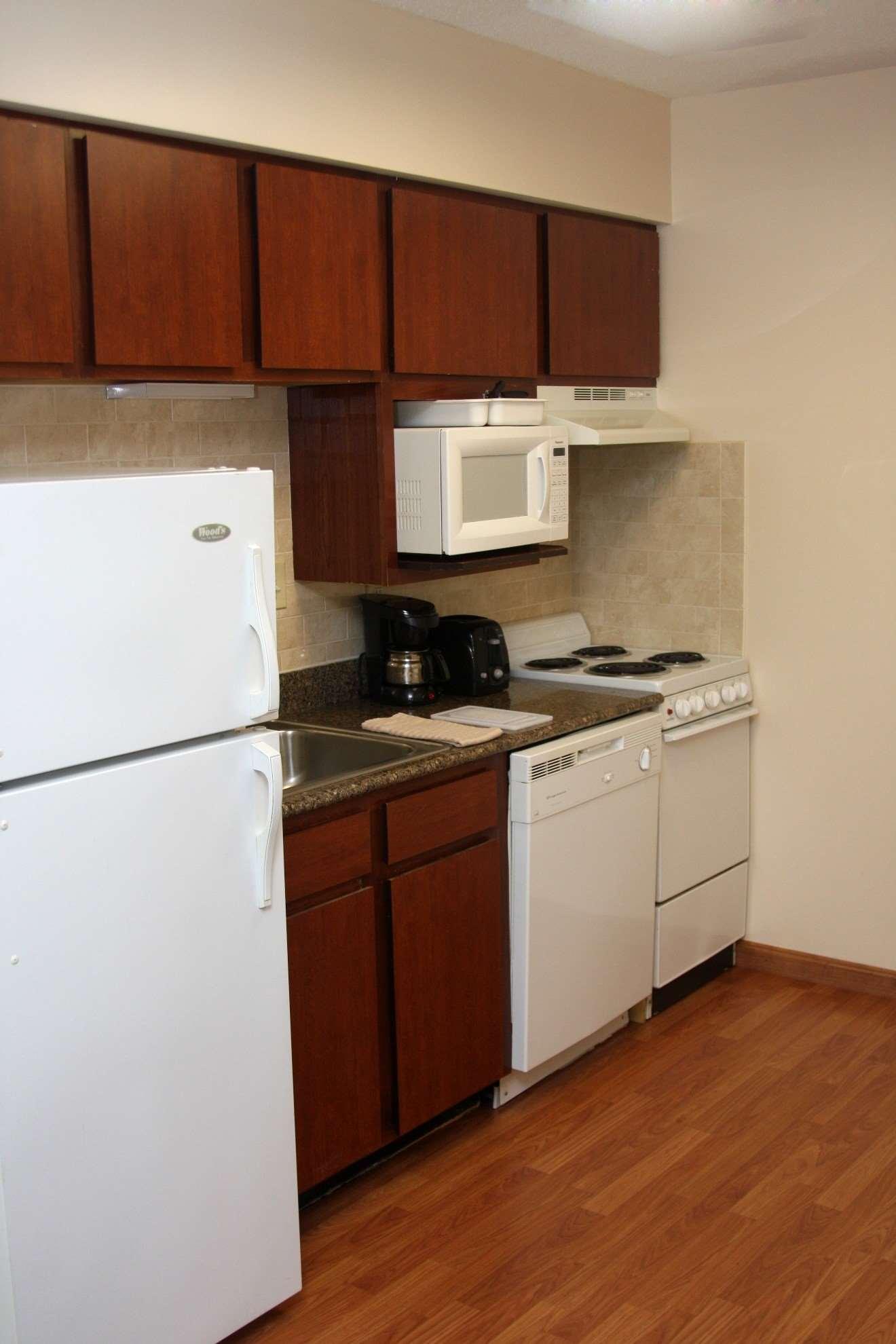 Host Inn 'All Suites' Hotel — photo 4