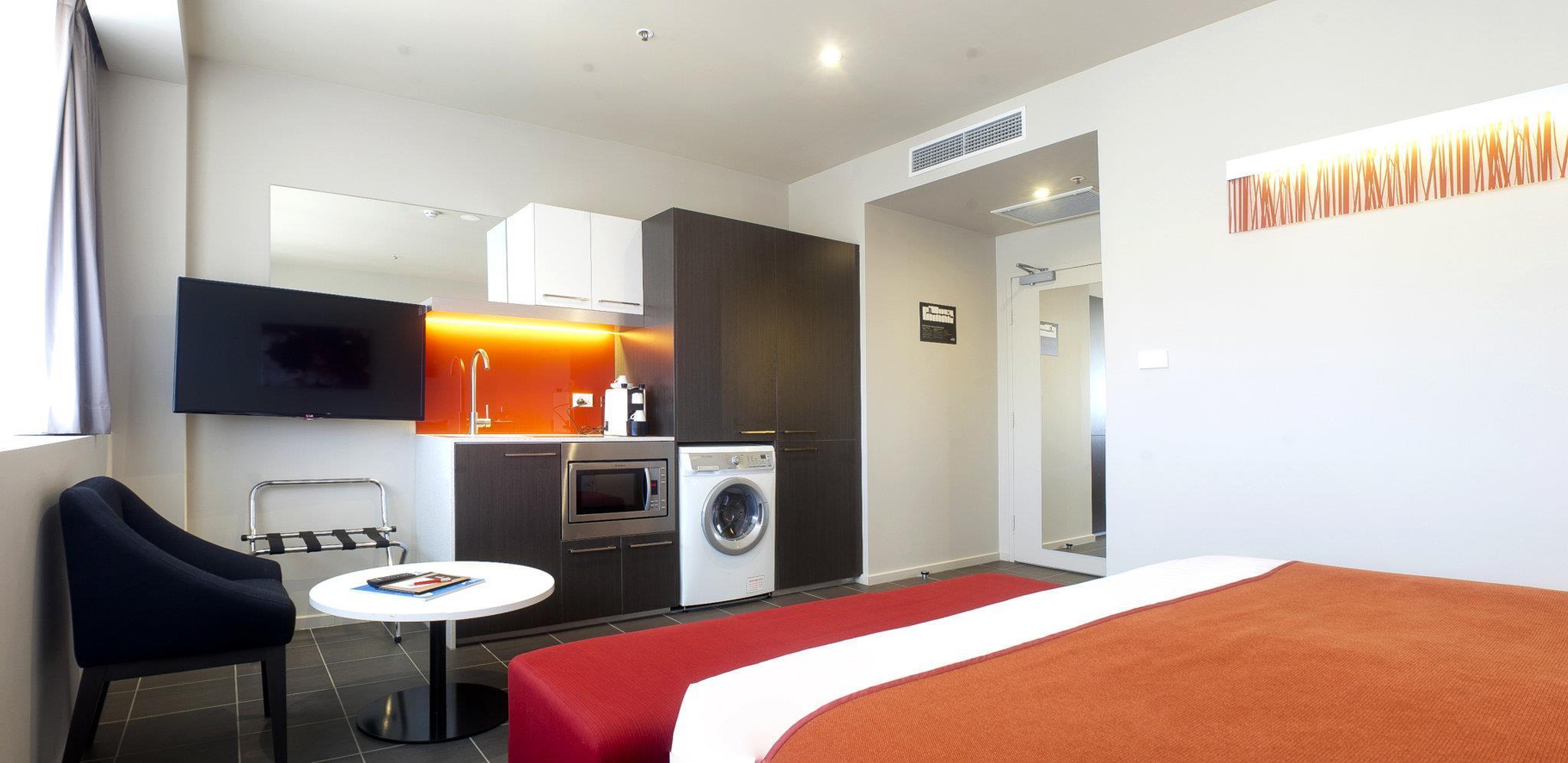 Abode Hotel Woden — photo 5