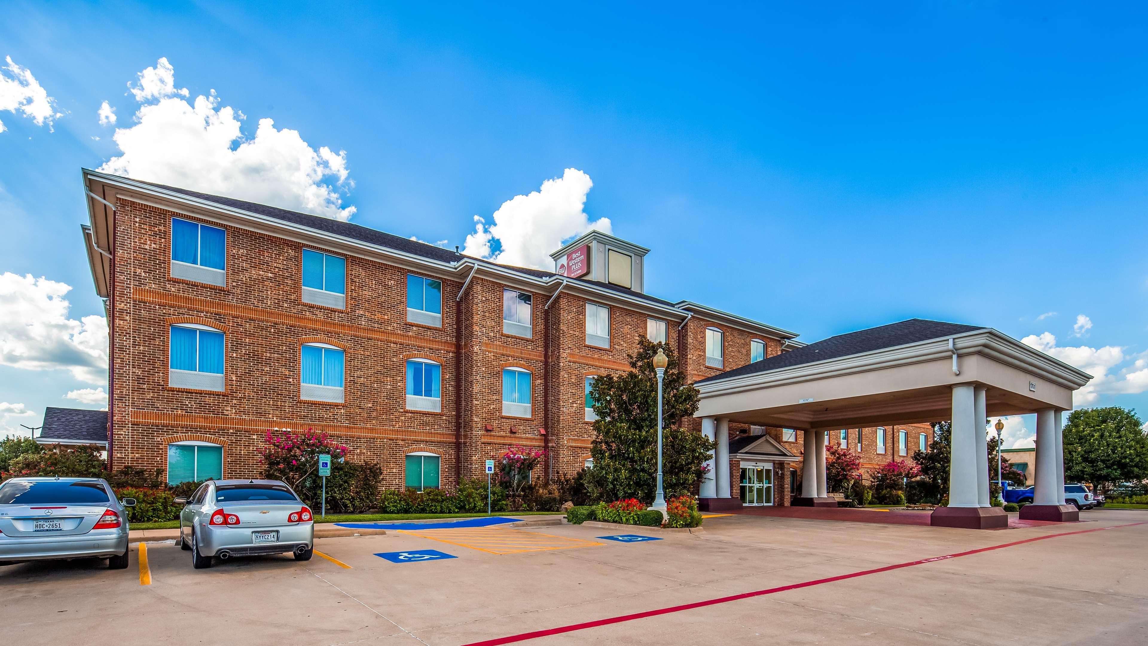 Best Western Plus Waxahachie Inn & Suites — photo 4