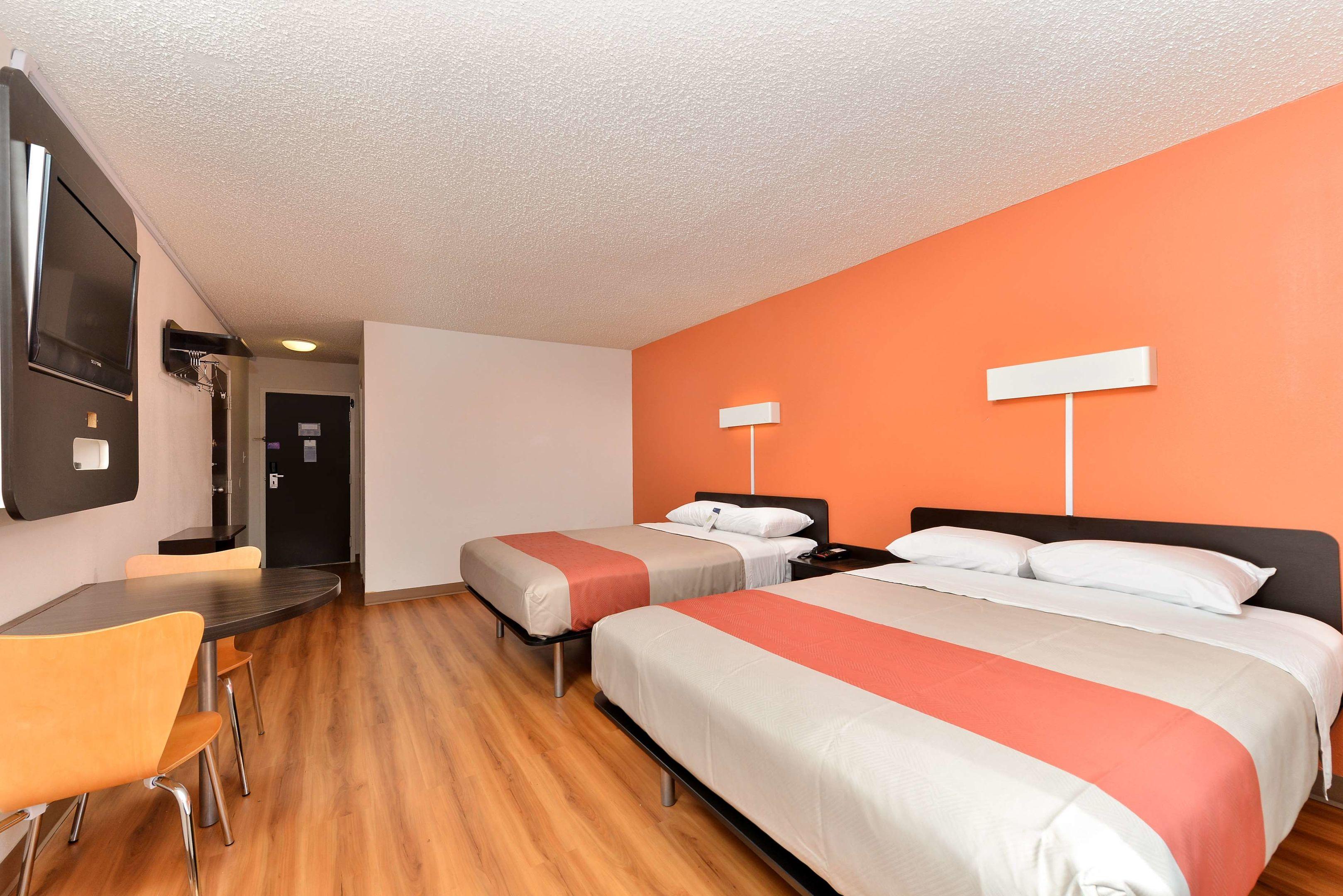 Motel 6 Fort Worth - Downtown East — photo 5
