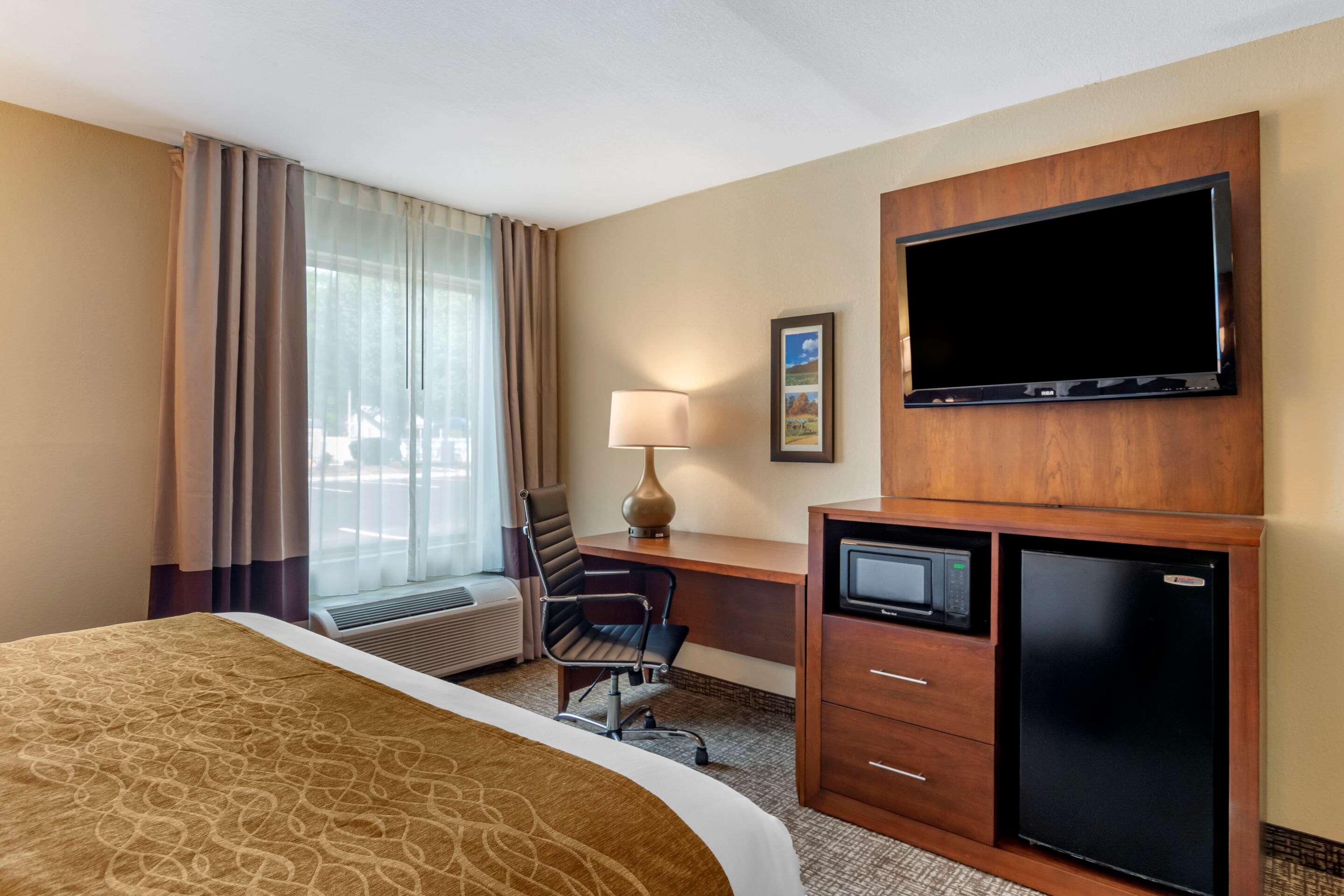 Comfort Inn Petersburg - Fort Lee — photo 4
