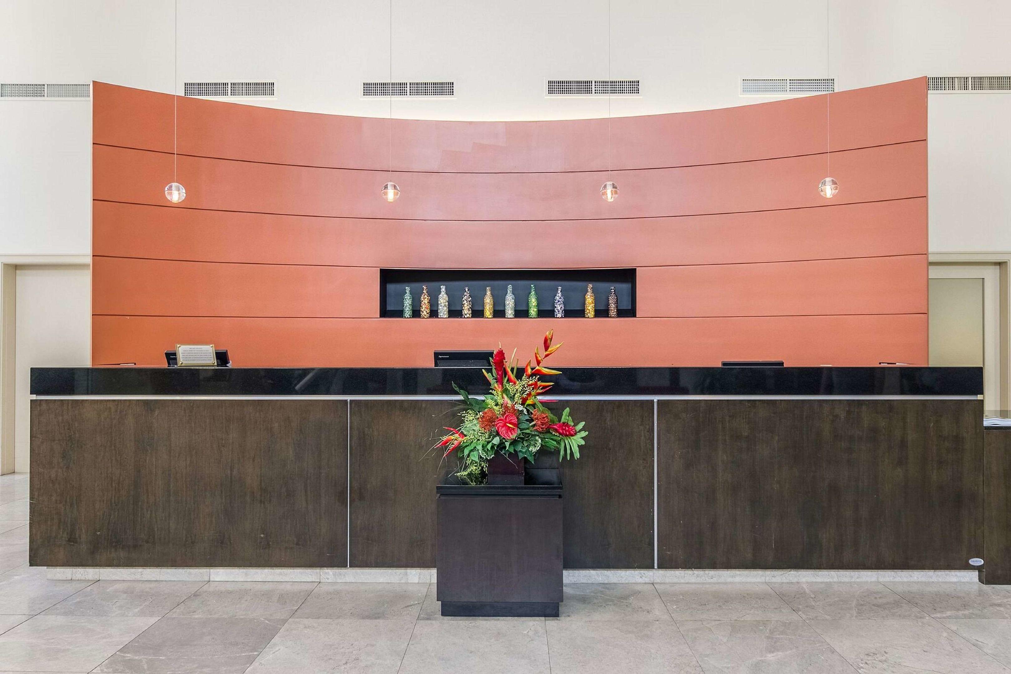 Embassy Suites by Hilton Newark Airport — photo 4