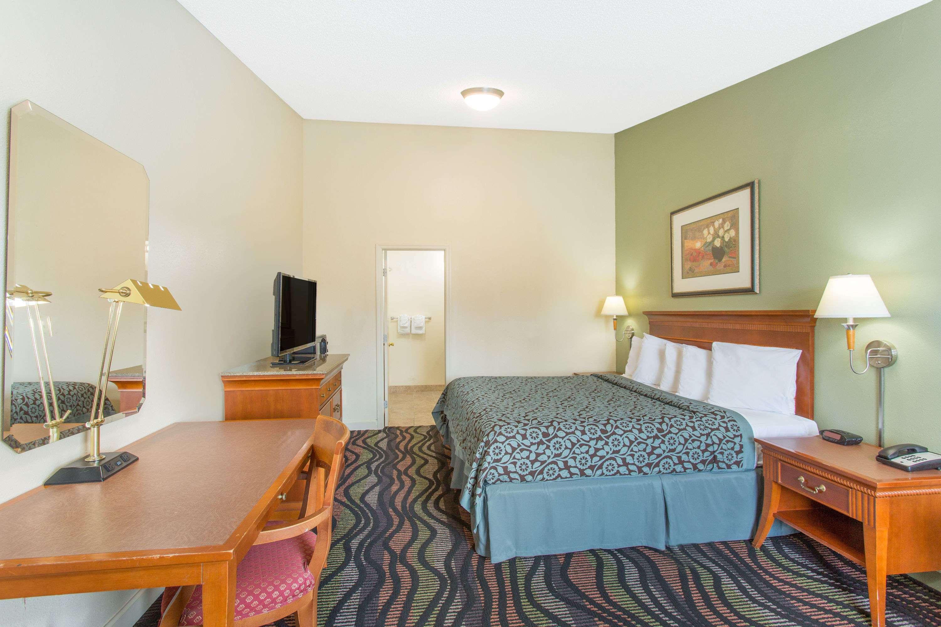 Days Inn Florence / I-95 North — photo 5