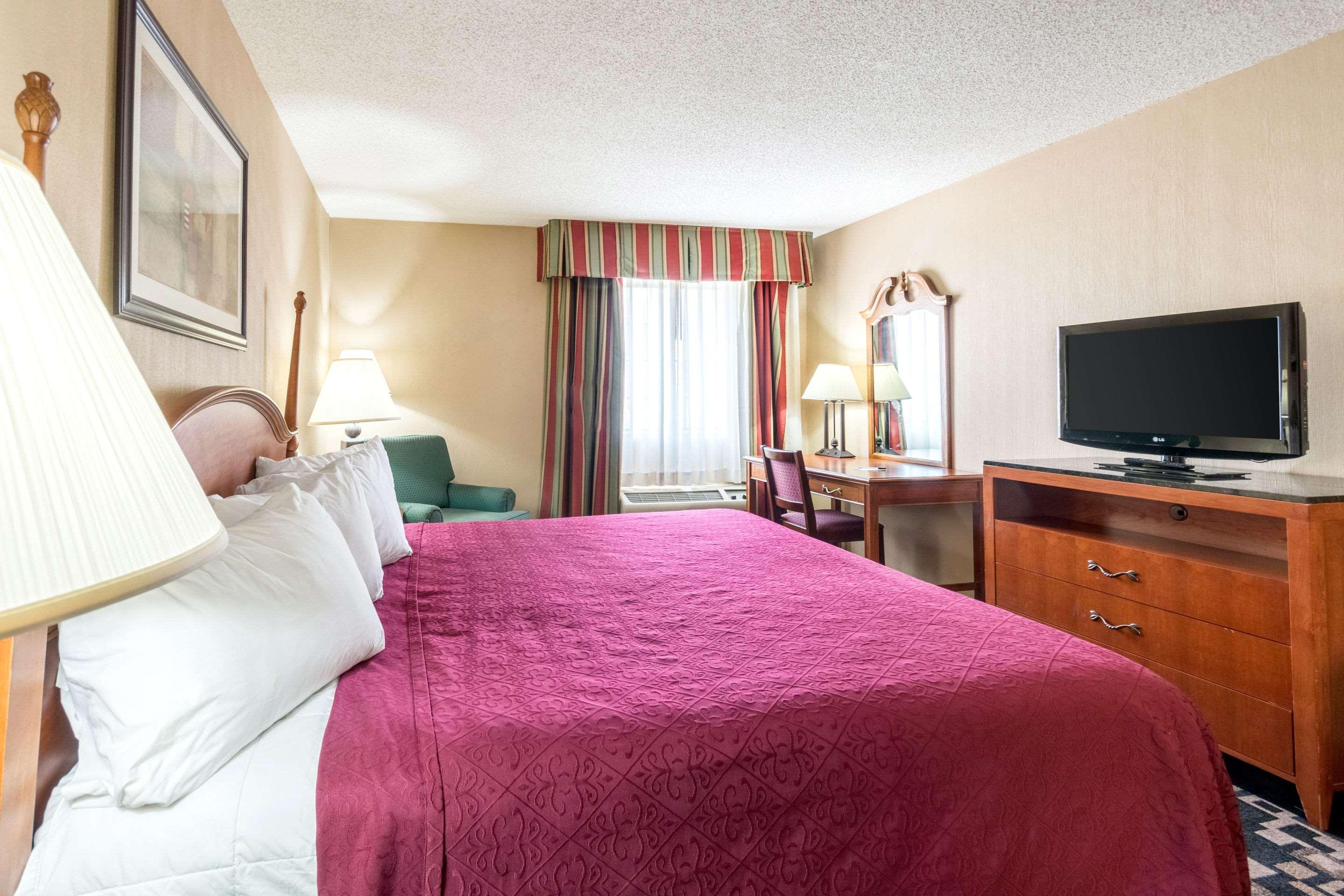 Econo Lodge Ripley — photo 4
