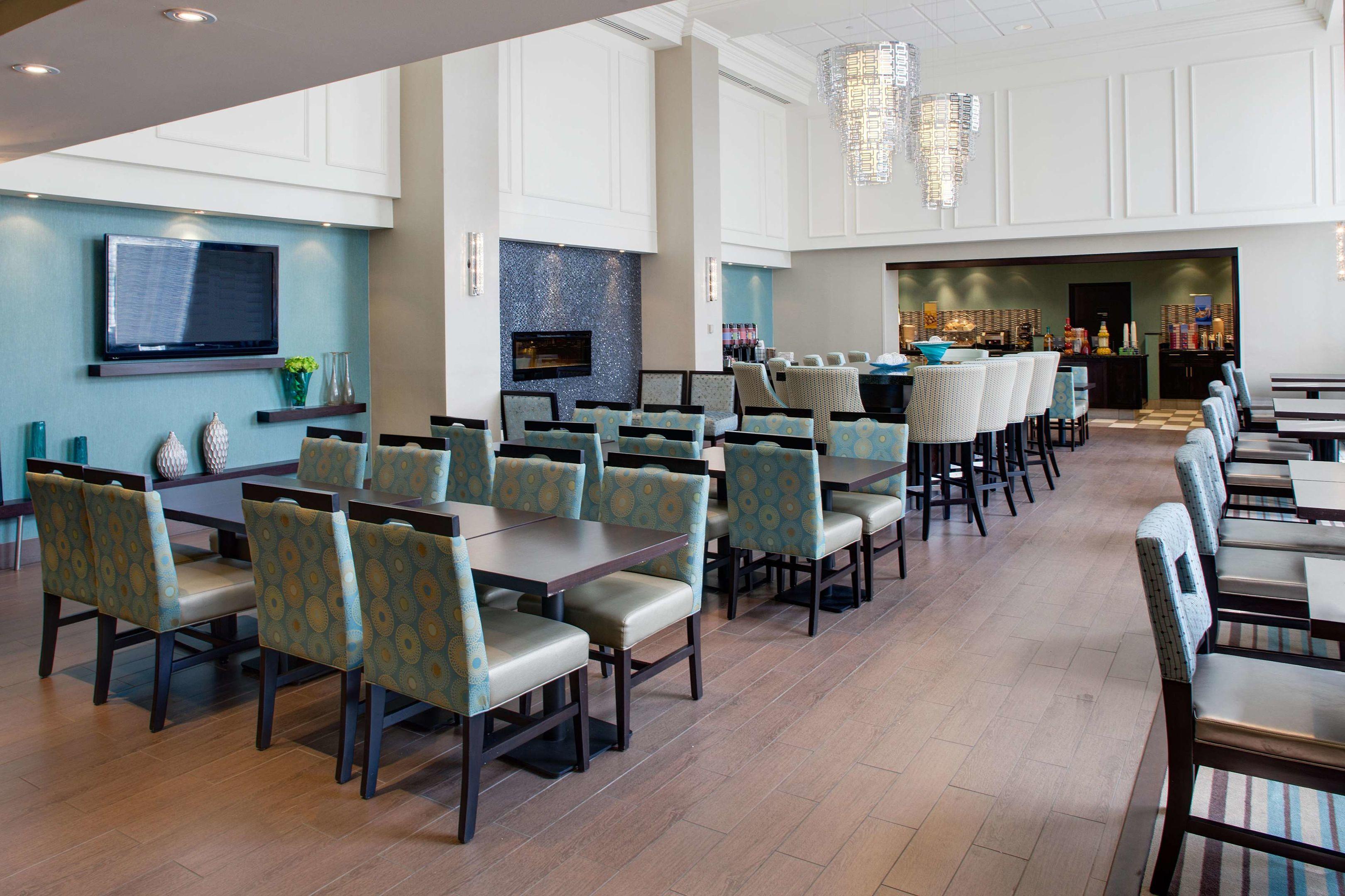 Hampton Inn & Suites by Hilton Toronto Airport — photo 4