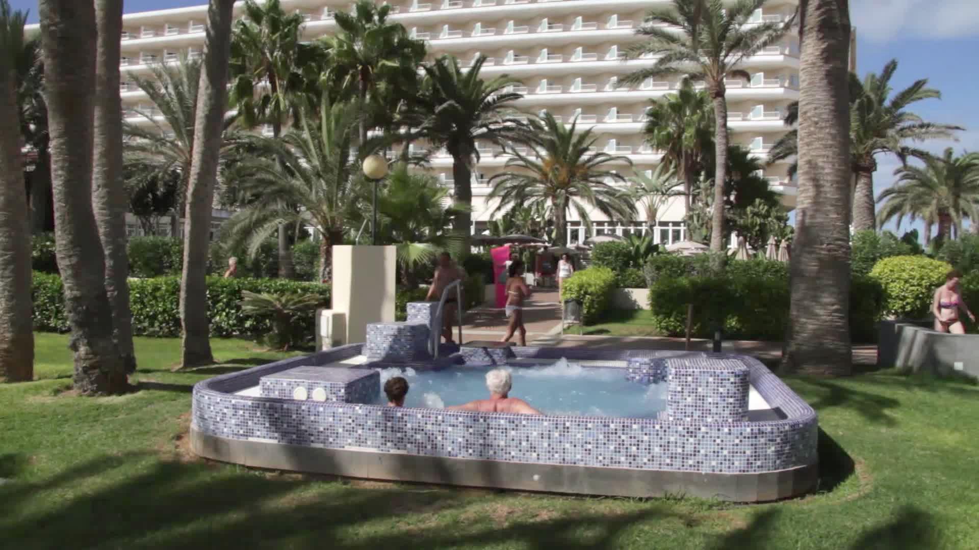 Hotel Riu Oliva Beach Main Building — photo 4