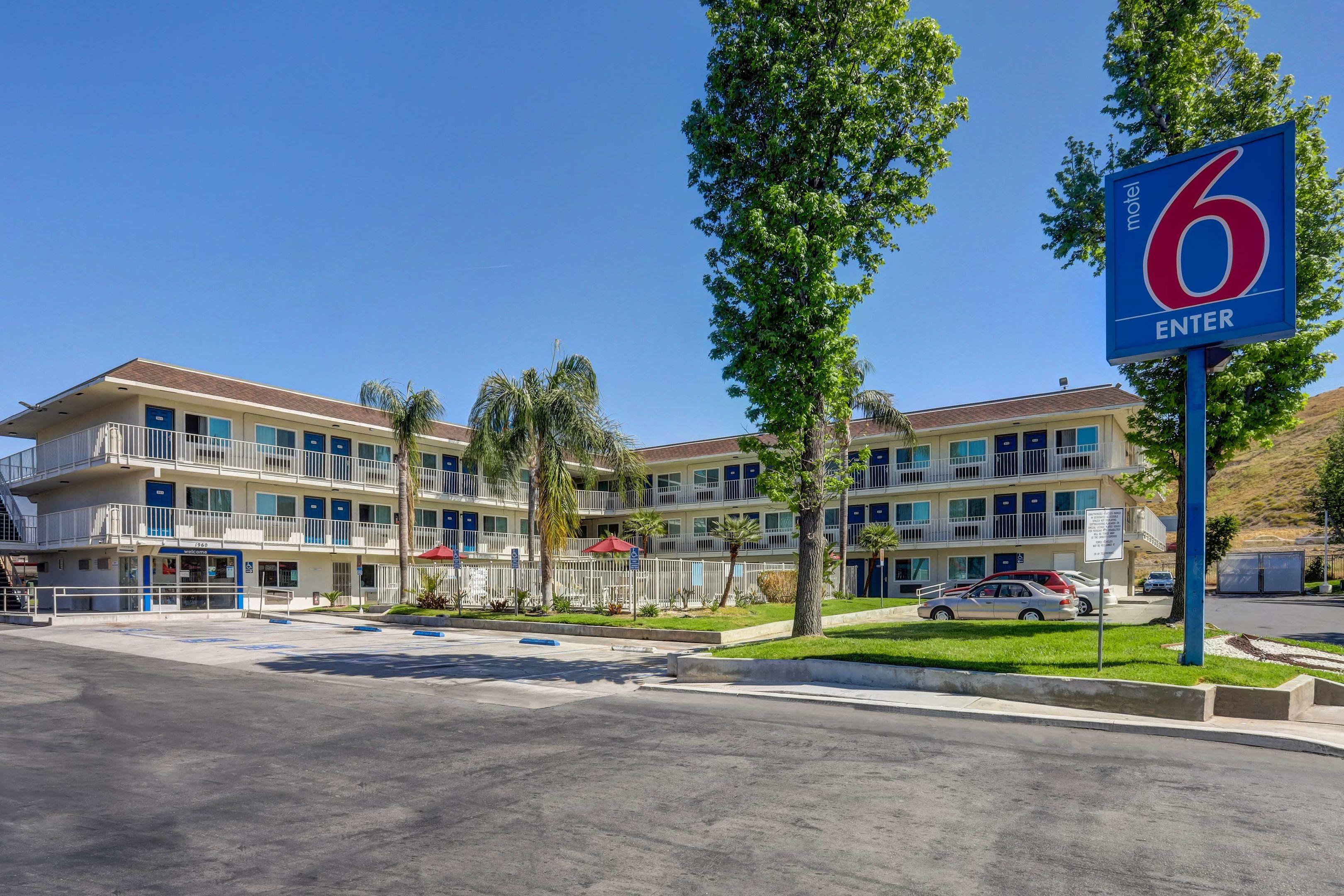 Motel 6 San Bernardino North — photo 4