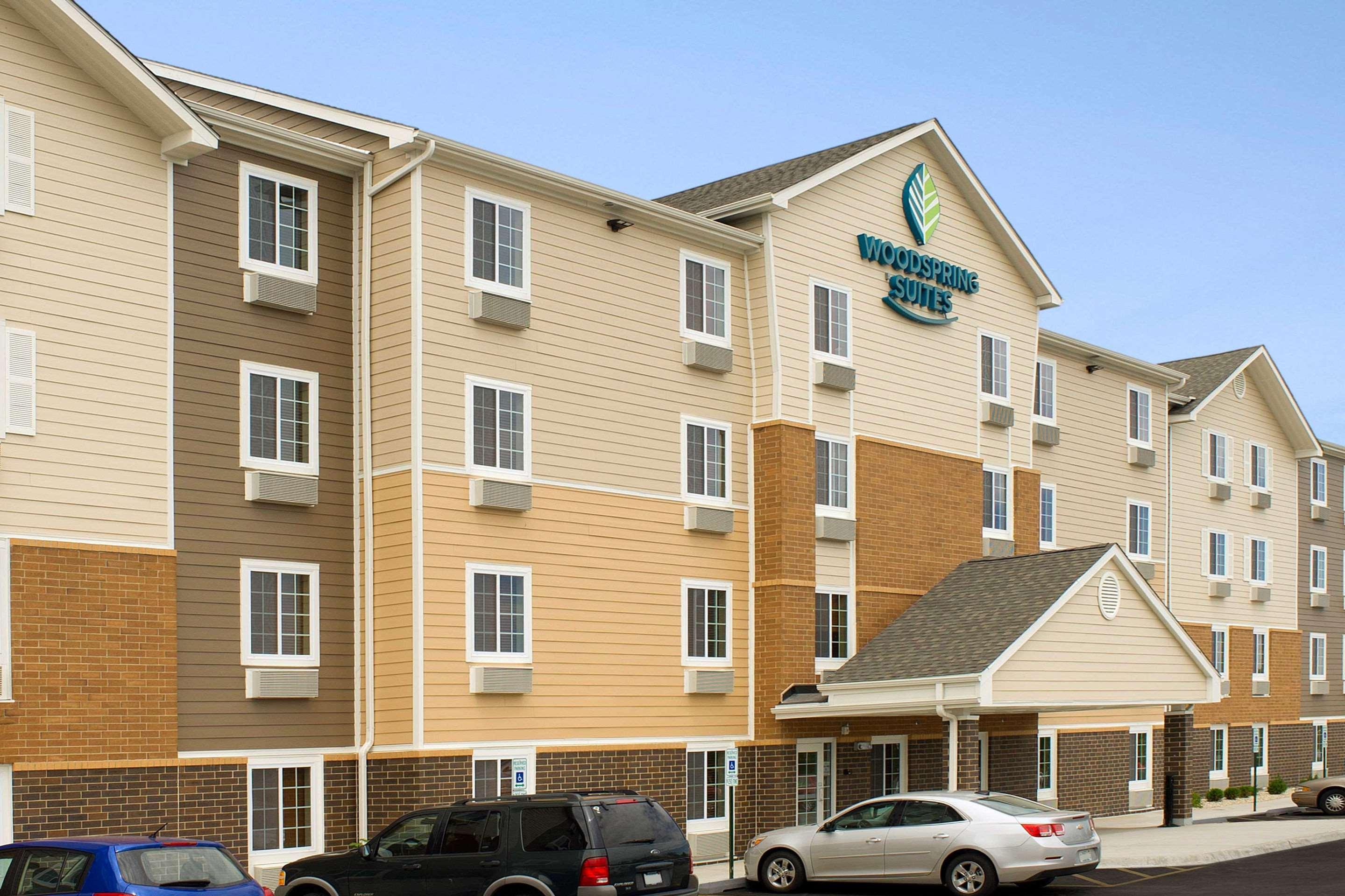 WoodSpring Suites Chicago Romeoville — photo 4
