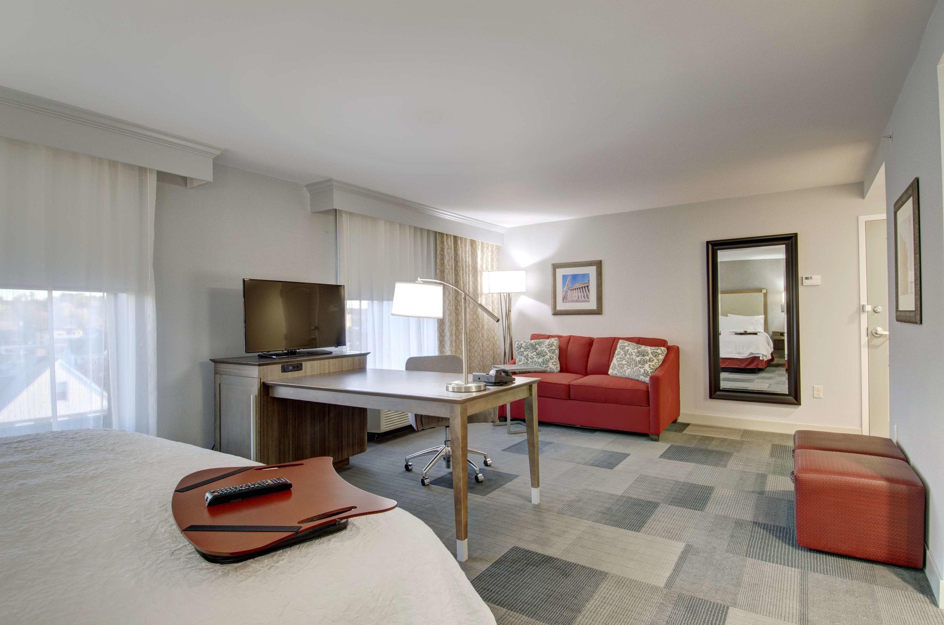 Hampton Inn & Suites Springfield/Downtown — photo 4