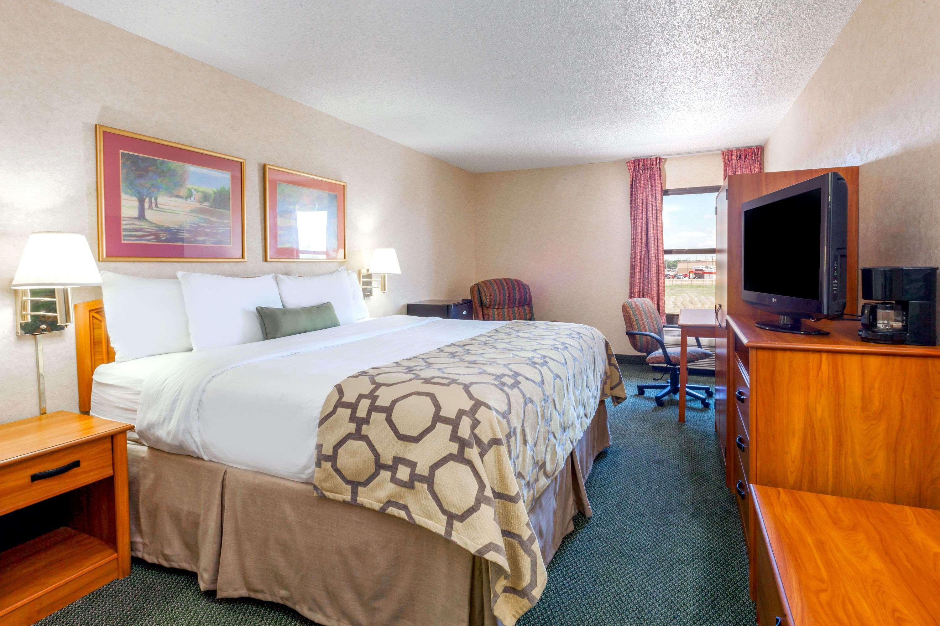 Baymont Inn & Suites Amarillo East — photo 4