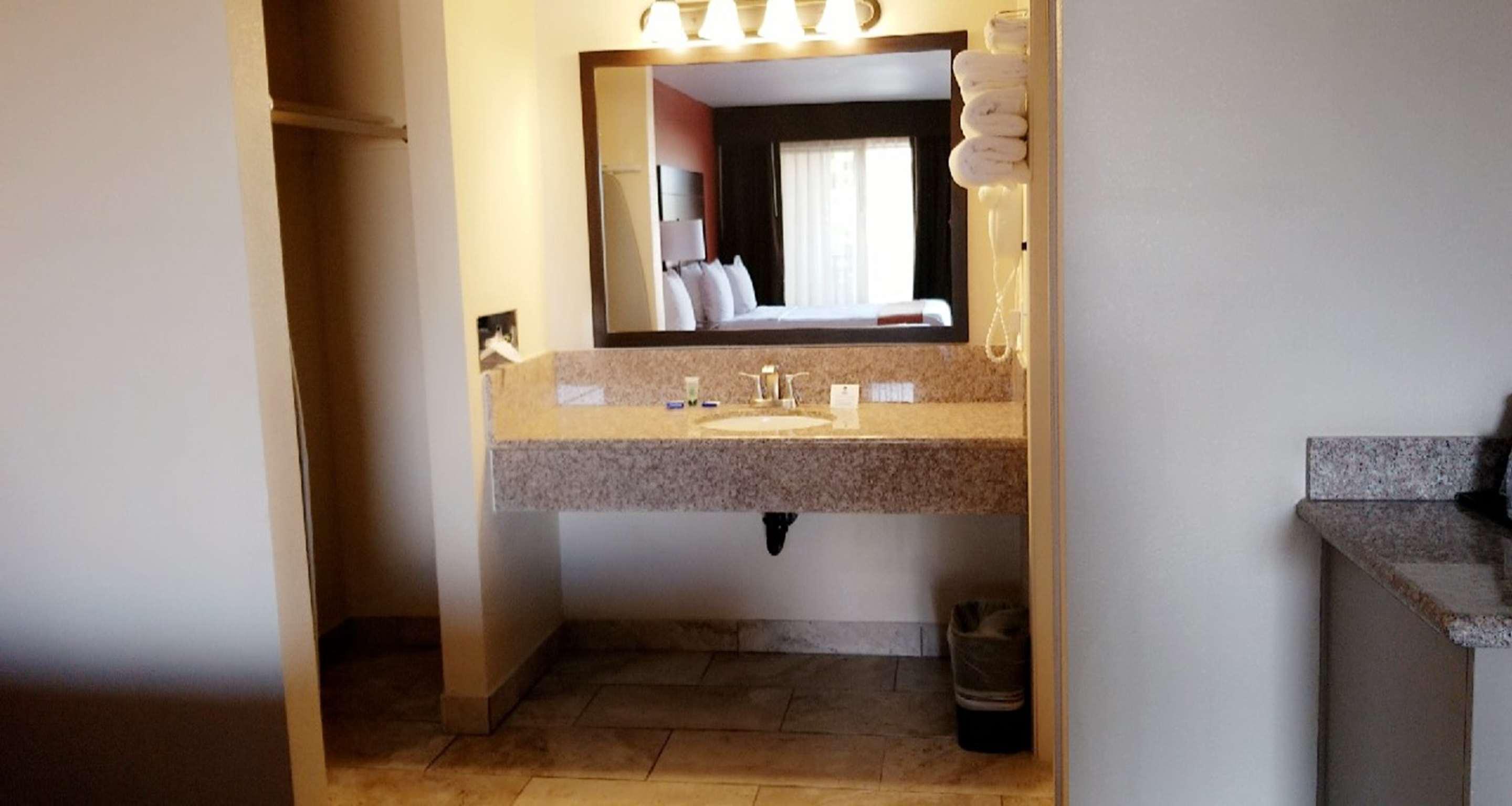 Best Western Roseville Inn — photo 5
