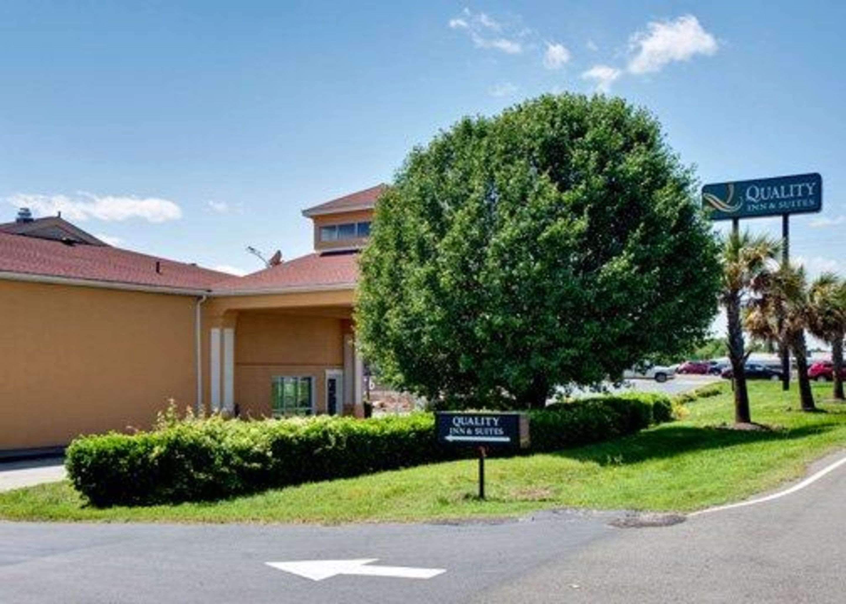 Quality Inn & Suites — photo 4