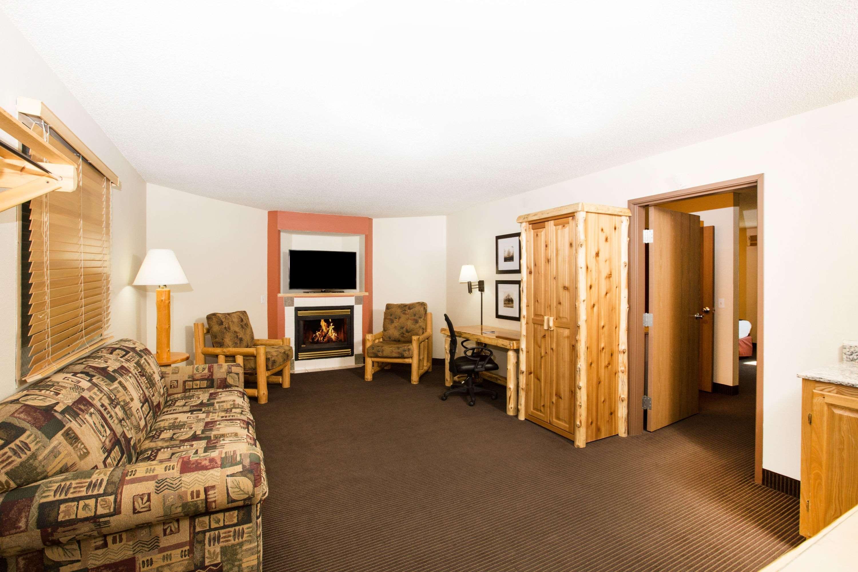 AmericInn by Wyndham Pequot Lakes/Jenkins — photo 5