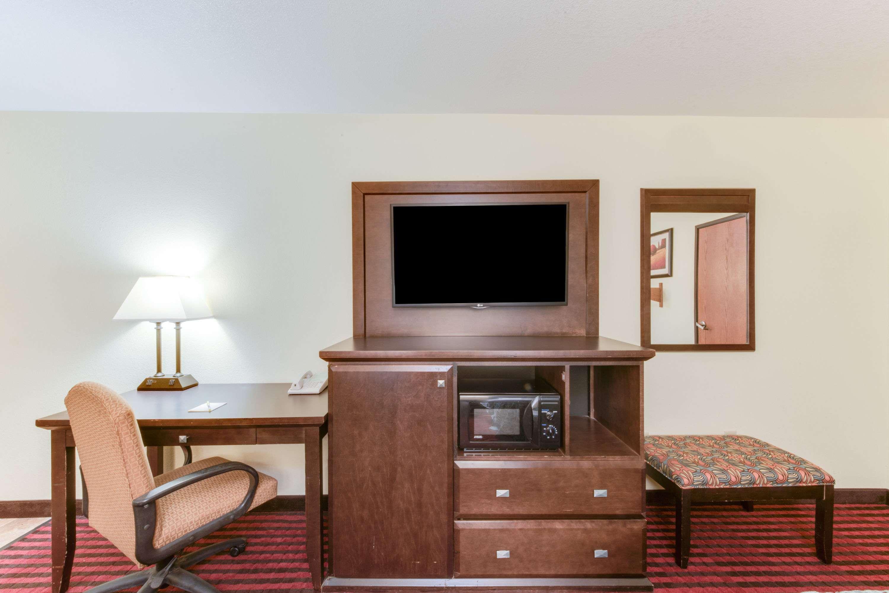 Days Inn by Wyndham Fort Stockton — photo 5