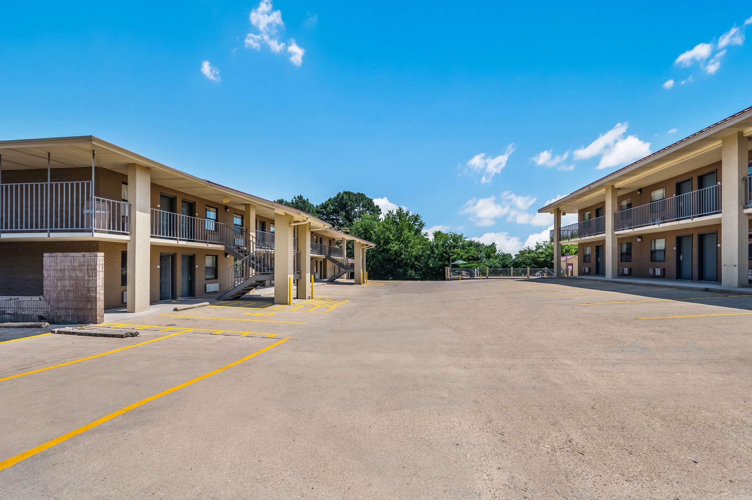 Quality Inn & Suites — photo 4