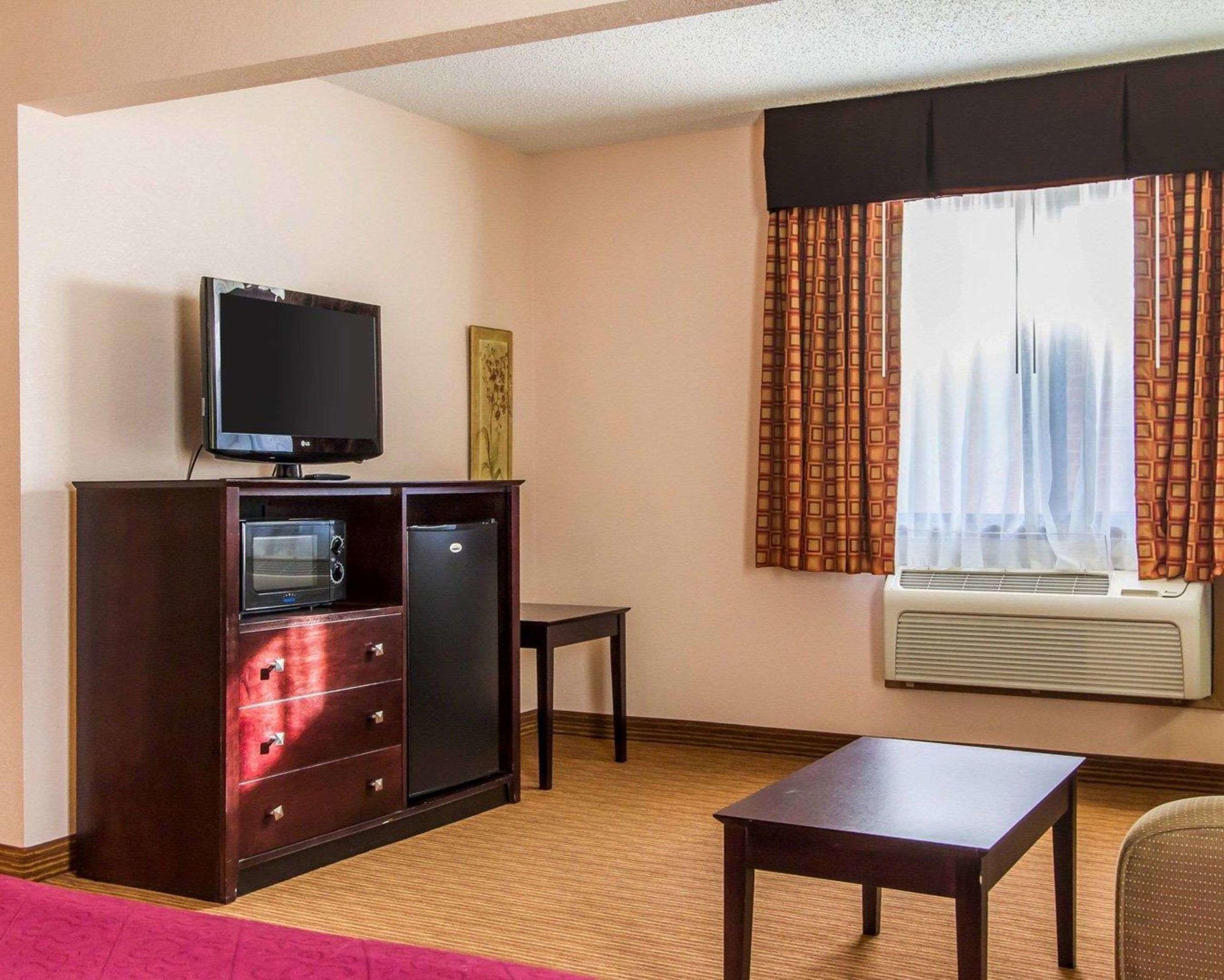 Quality Inn & Suites — photo 5