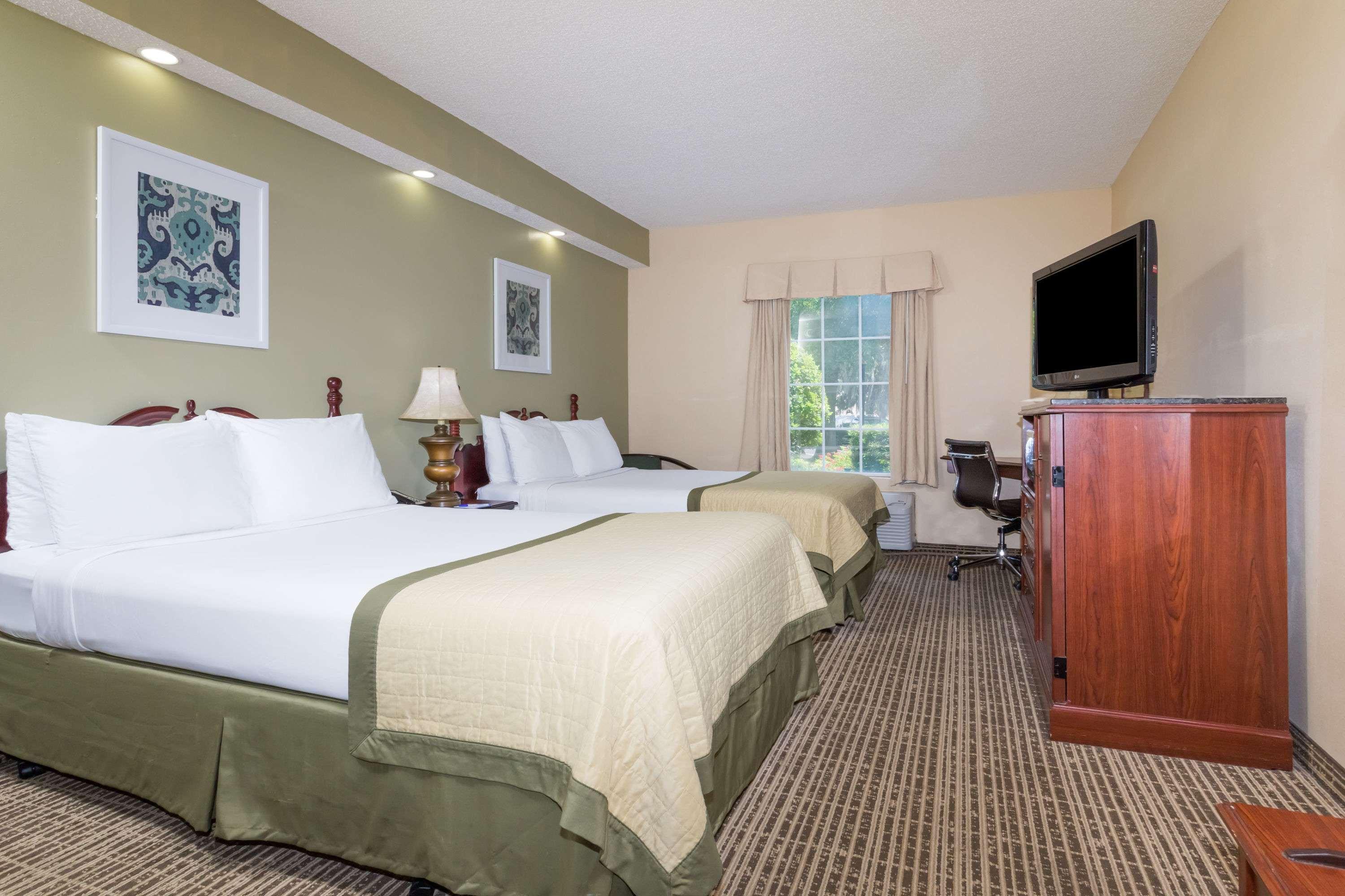 Baymont by Wyndham Lakeland — photo 5