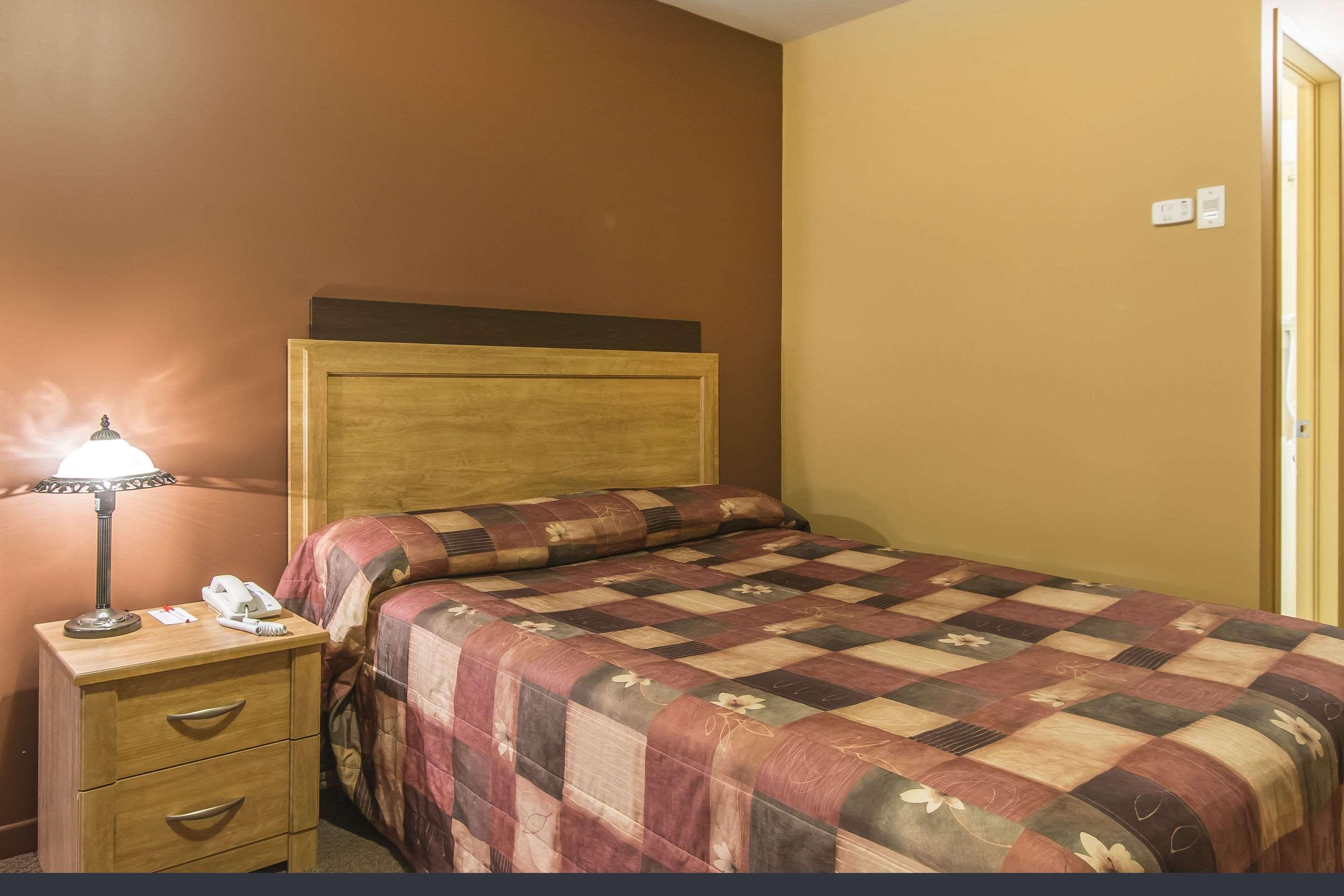 Econo Lodge — photo 4