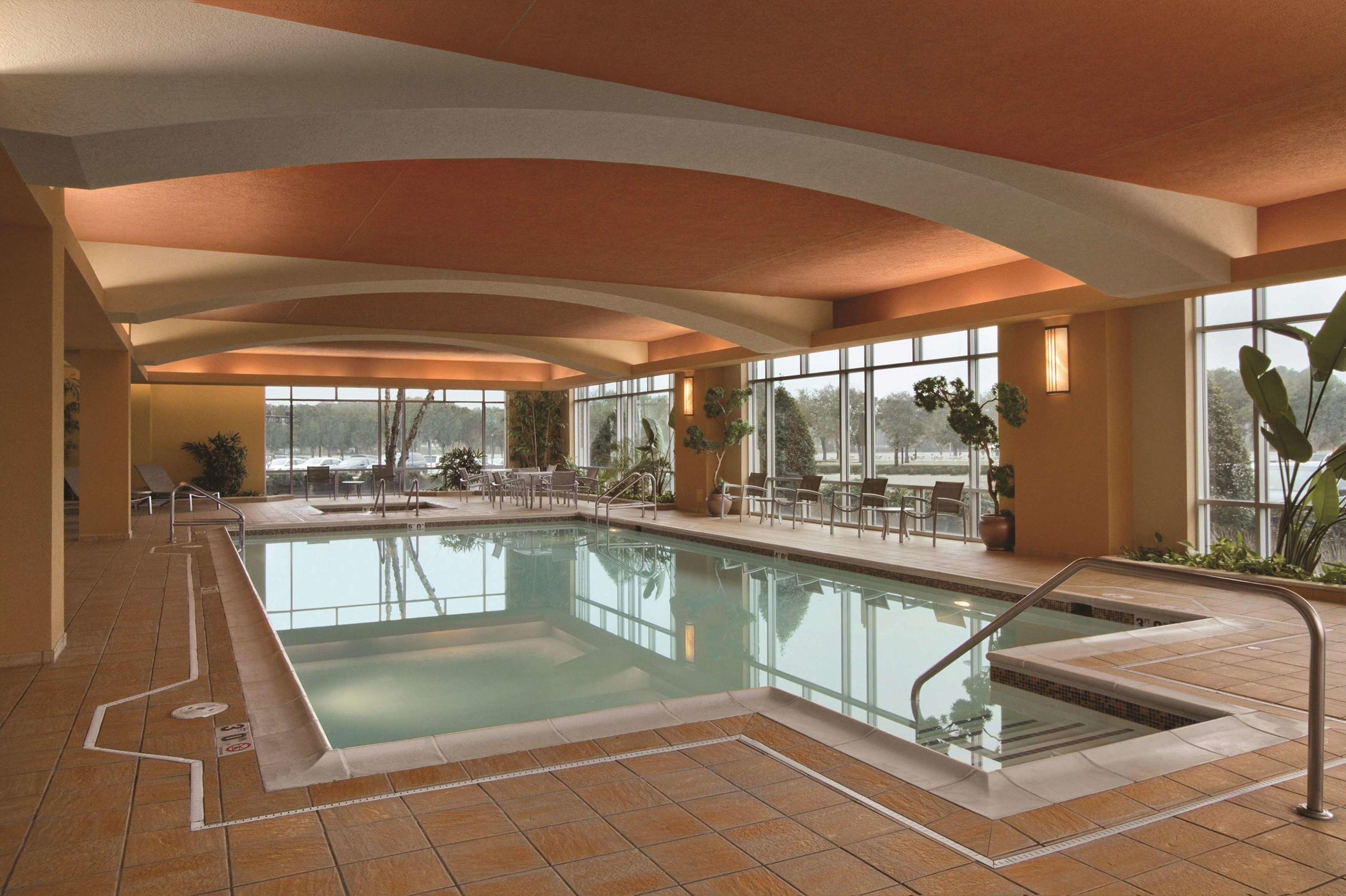 Embassy Suites Hampton Roads Spa & Convention — photo 4