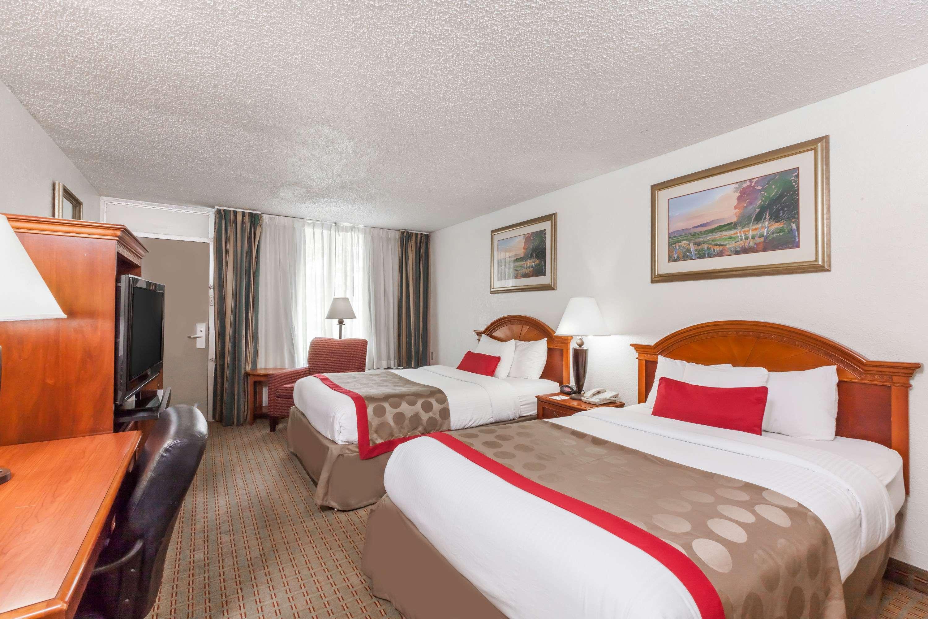 Ramada by Wyndham New Iberia — photo 5