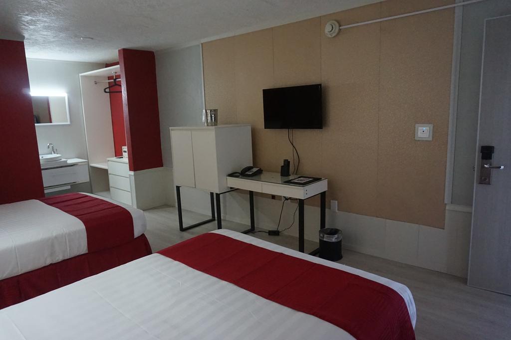 Travelodge by Wyndham Orlando / International Drive — photo 4